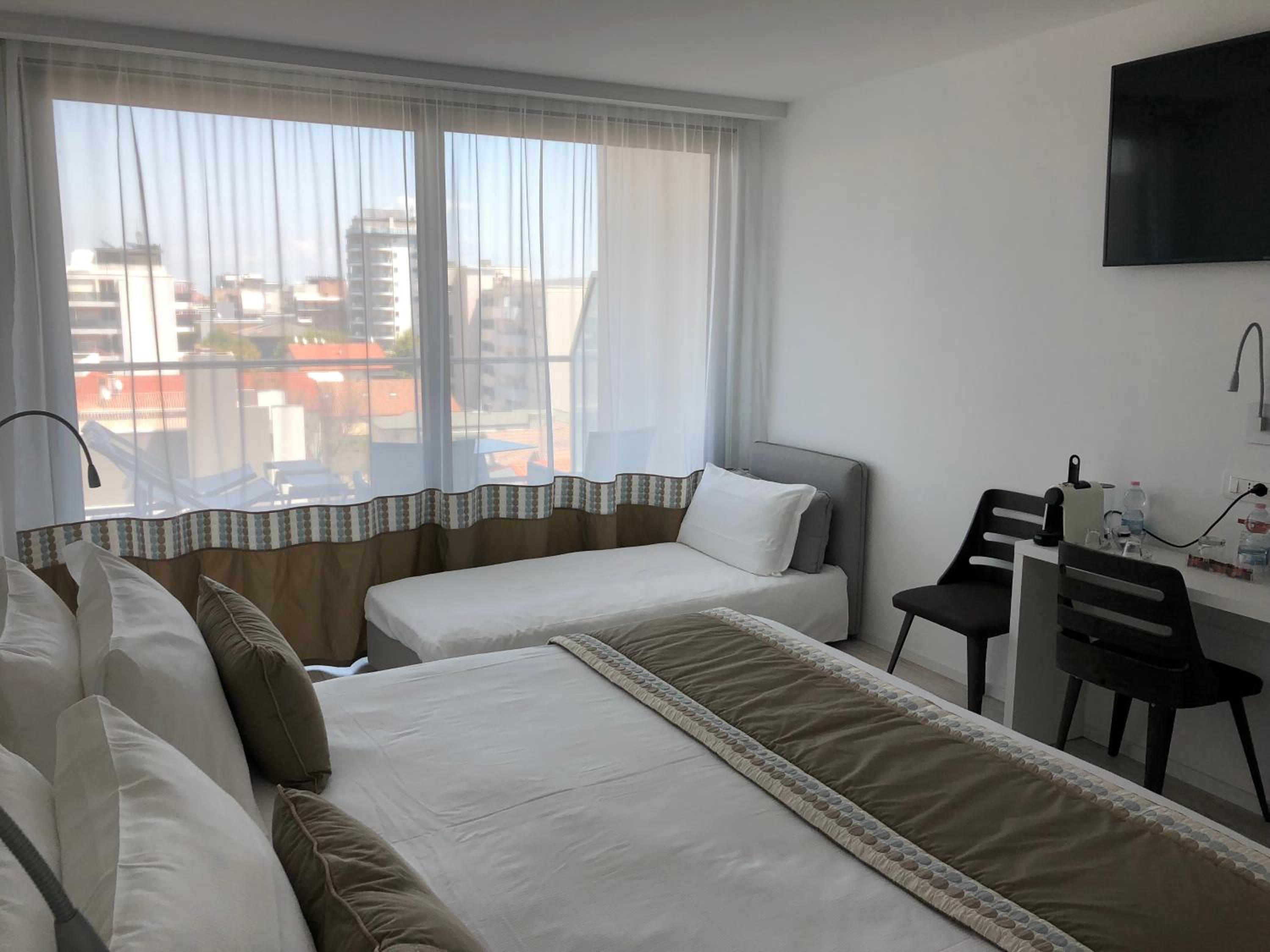 Junior Suite with Beach Access