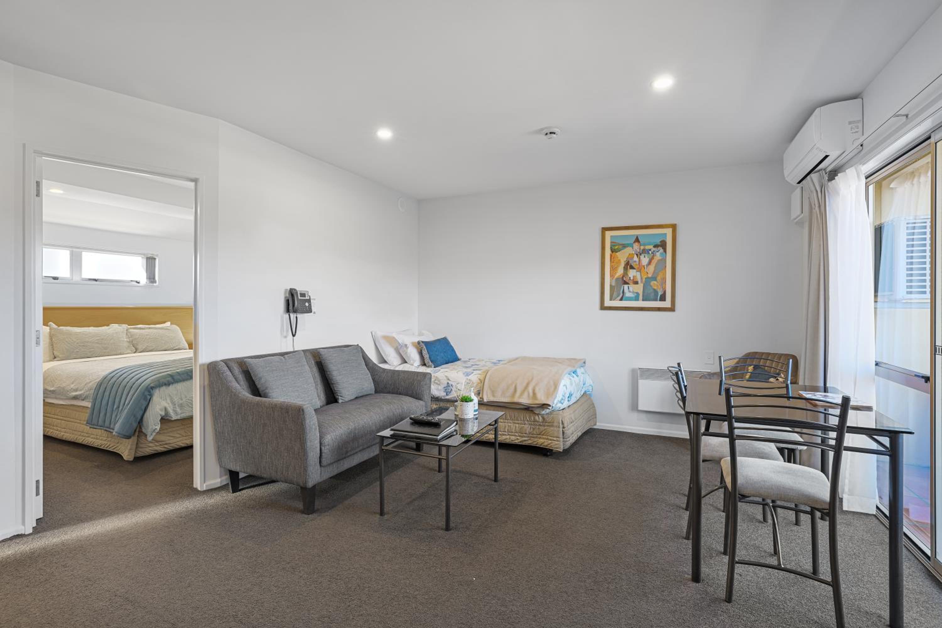 One-Bedroom Apartment with Spa Bath