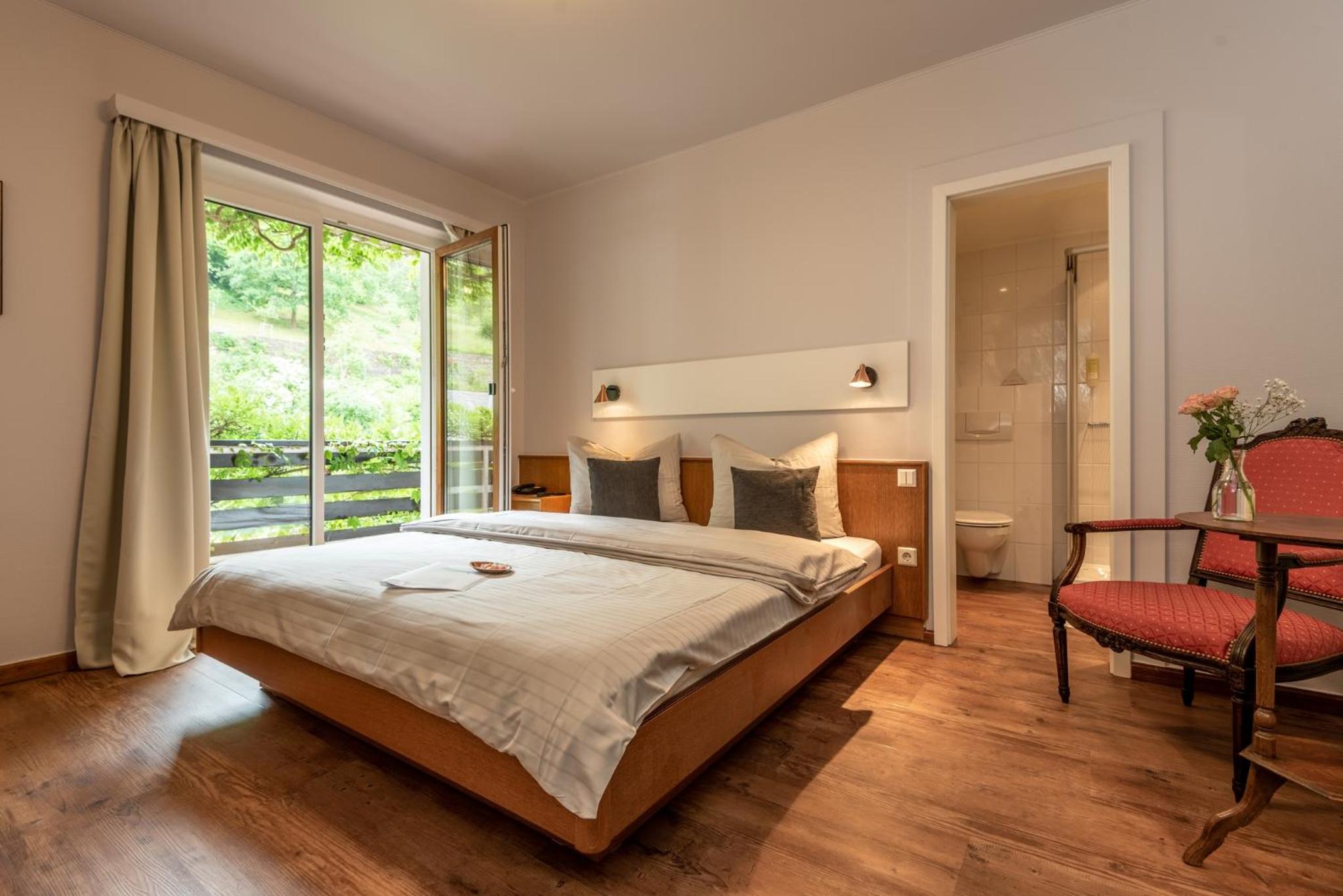 Double Room with Garden View and Balcony