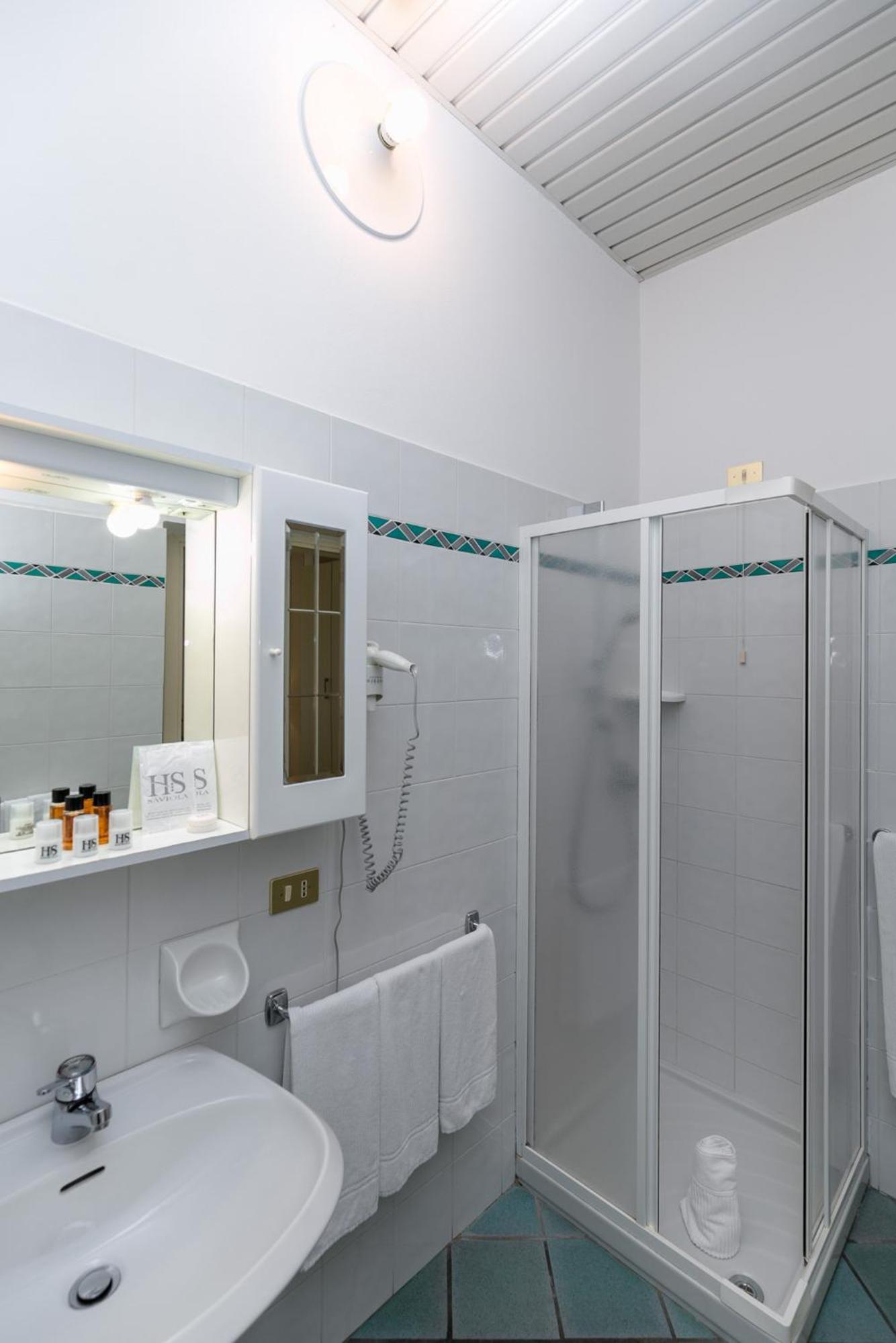 Superior Triple Room with Balcony and Lake View