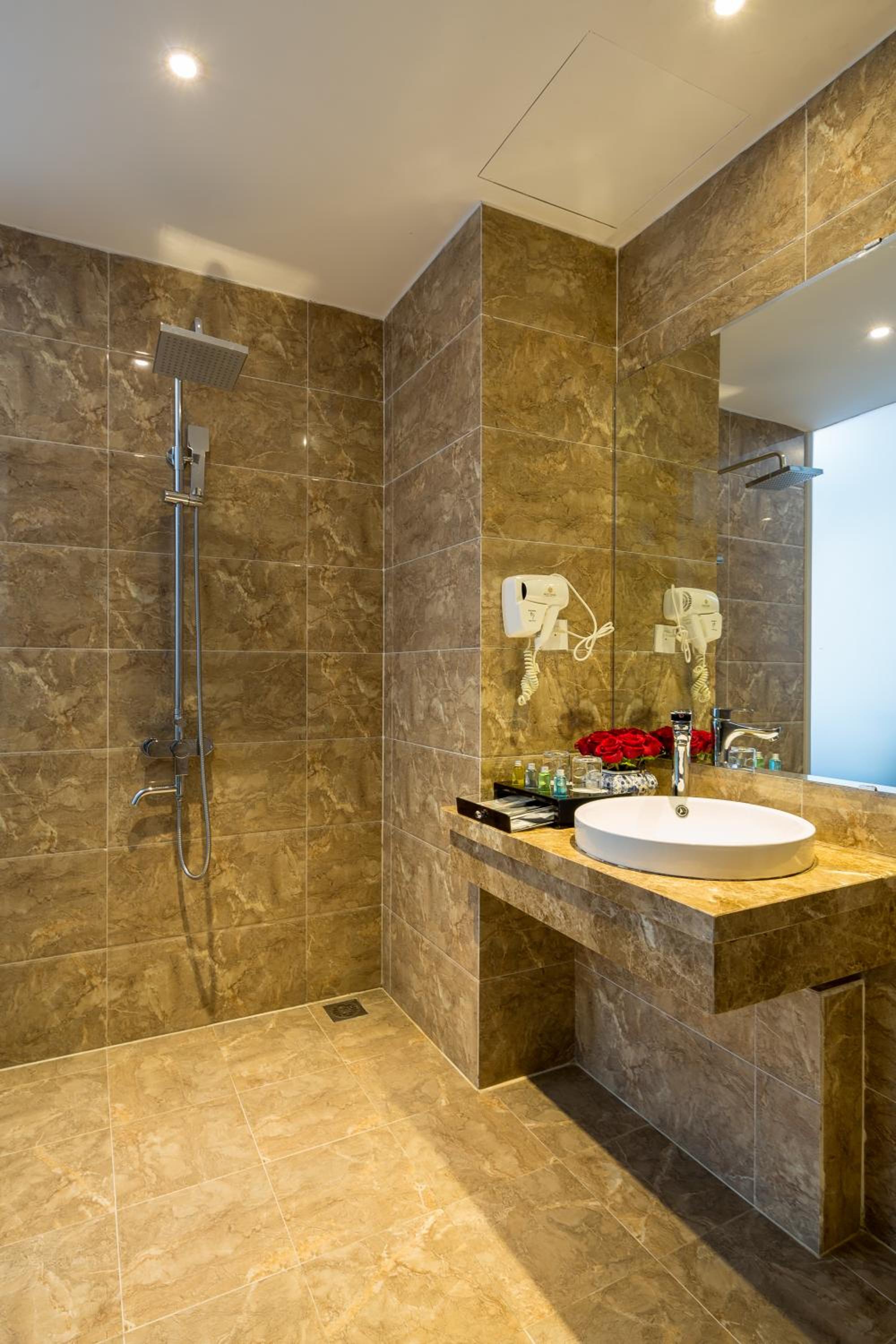 Family Room with Side Sea View