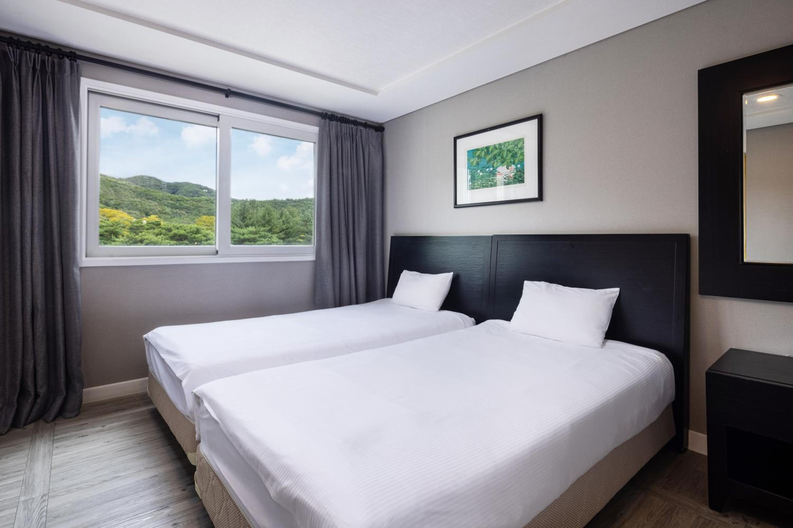 [Valley Village] 31py Noble Twin Bed