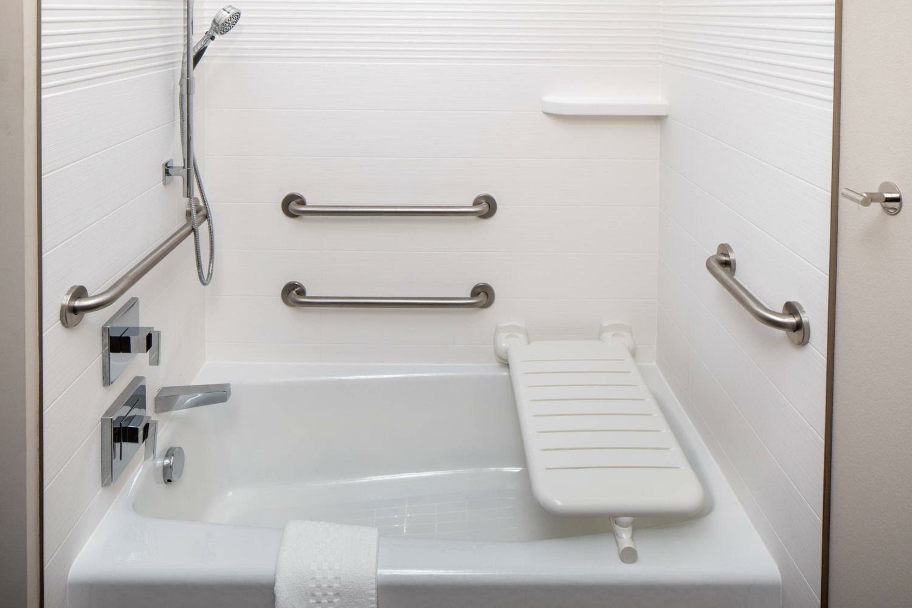 1 Bedroom Suite, 1 King, Sofa bed