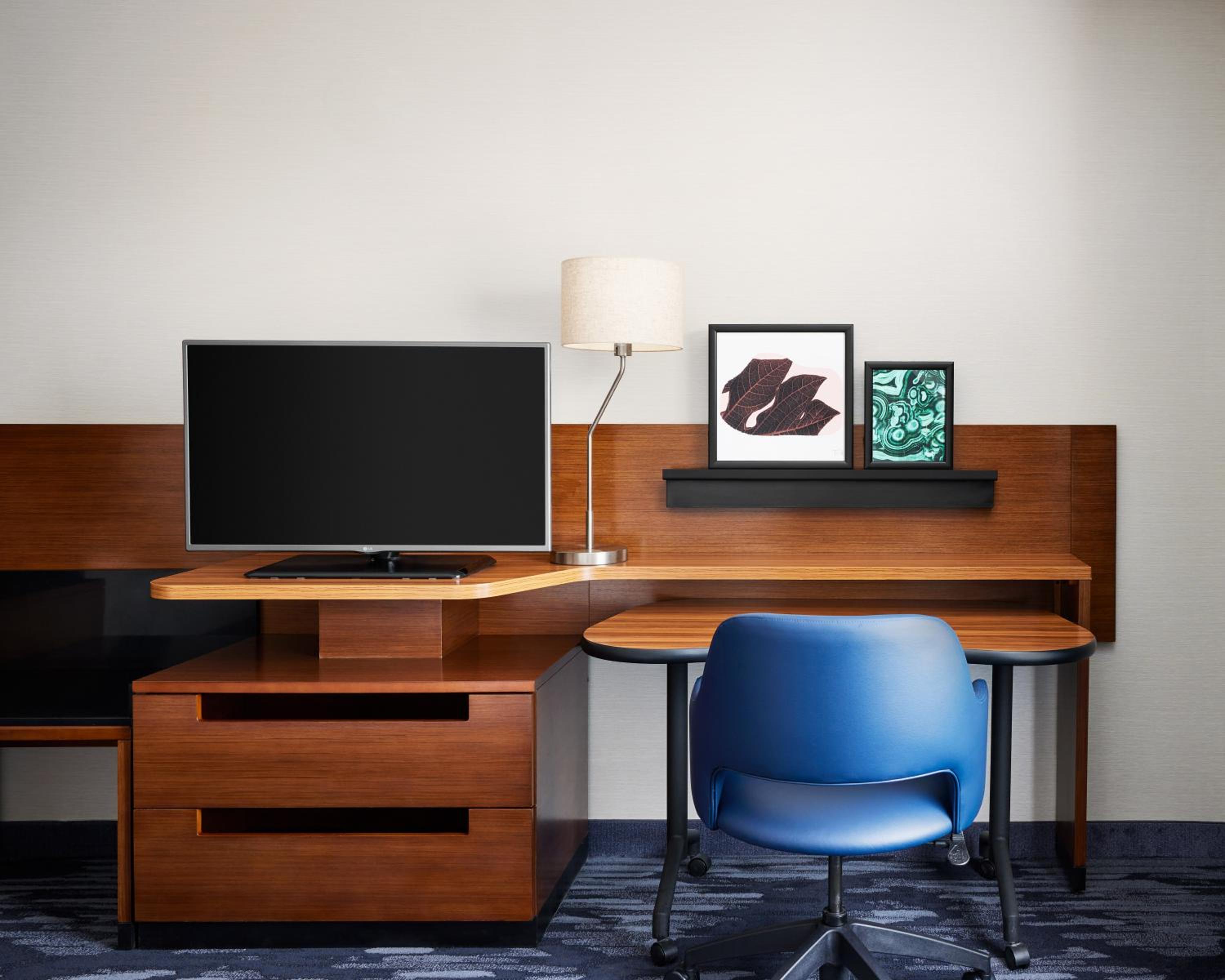 King Studio Suite with Sofa Bed - Hearing Accessible