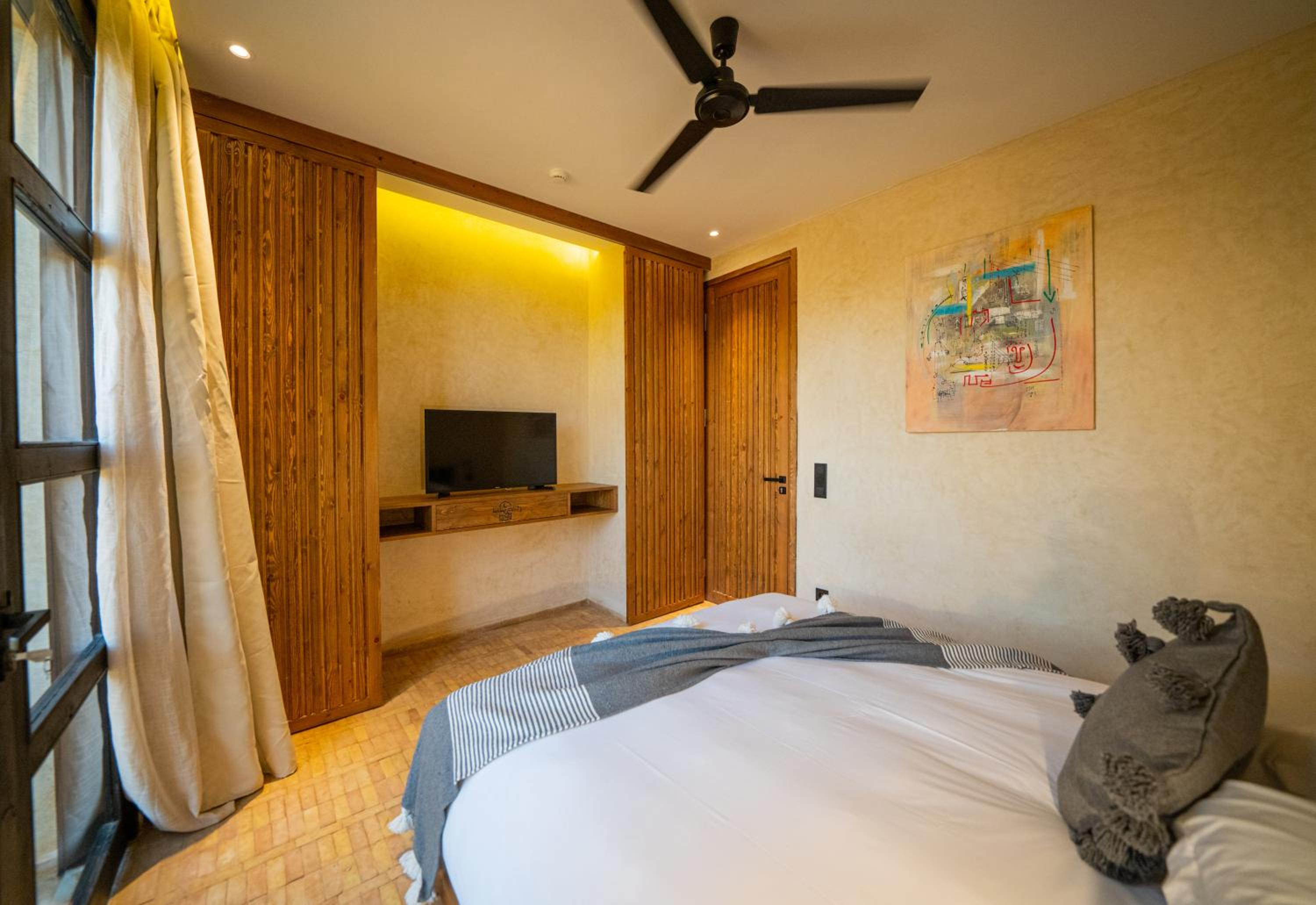 Deluxe Suite with Sea View