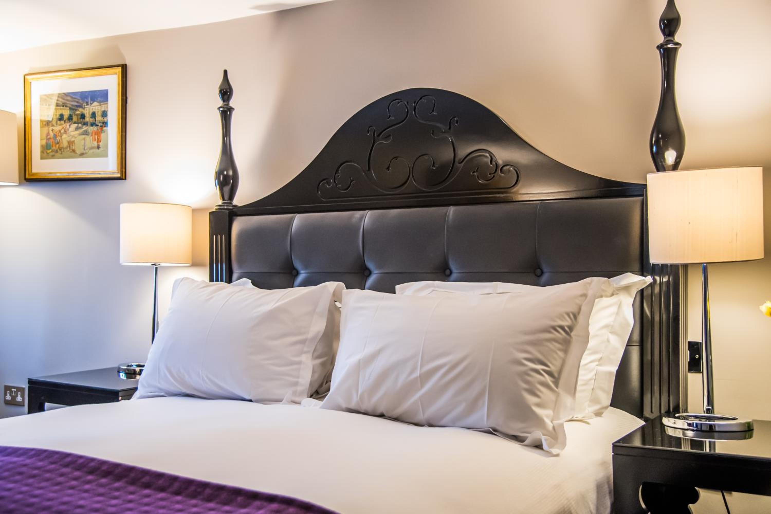 Deluxe Double Room with City View