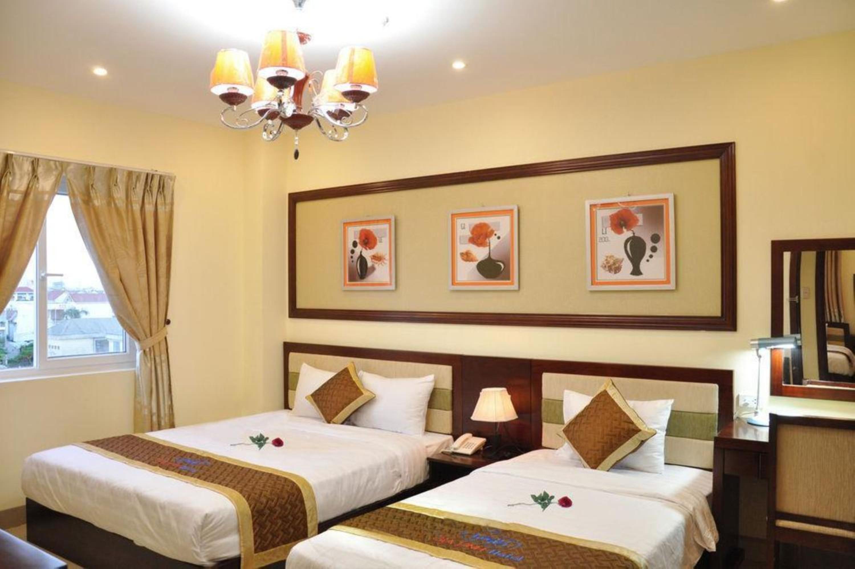 Triple Room with City View