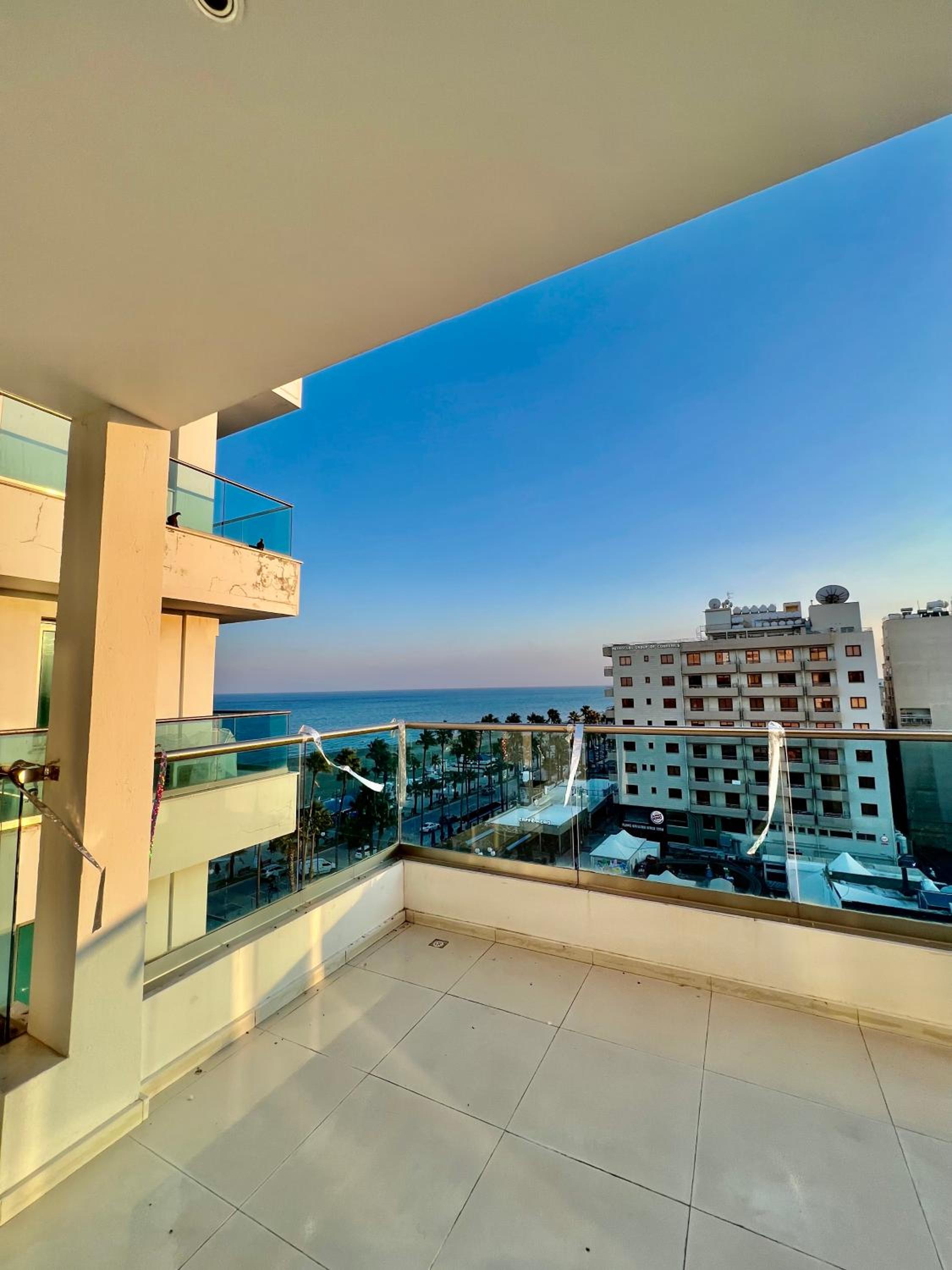 Apartment with Site Sea View