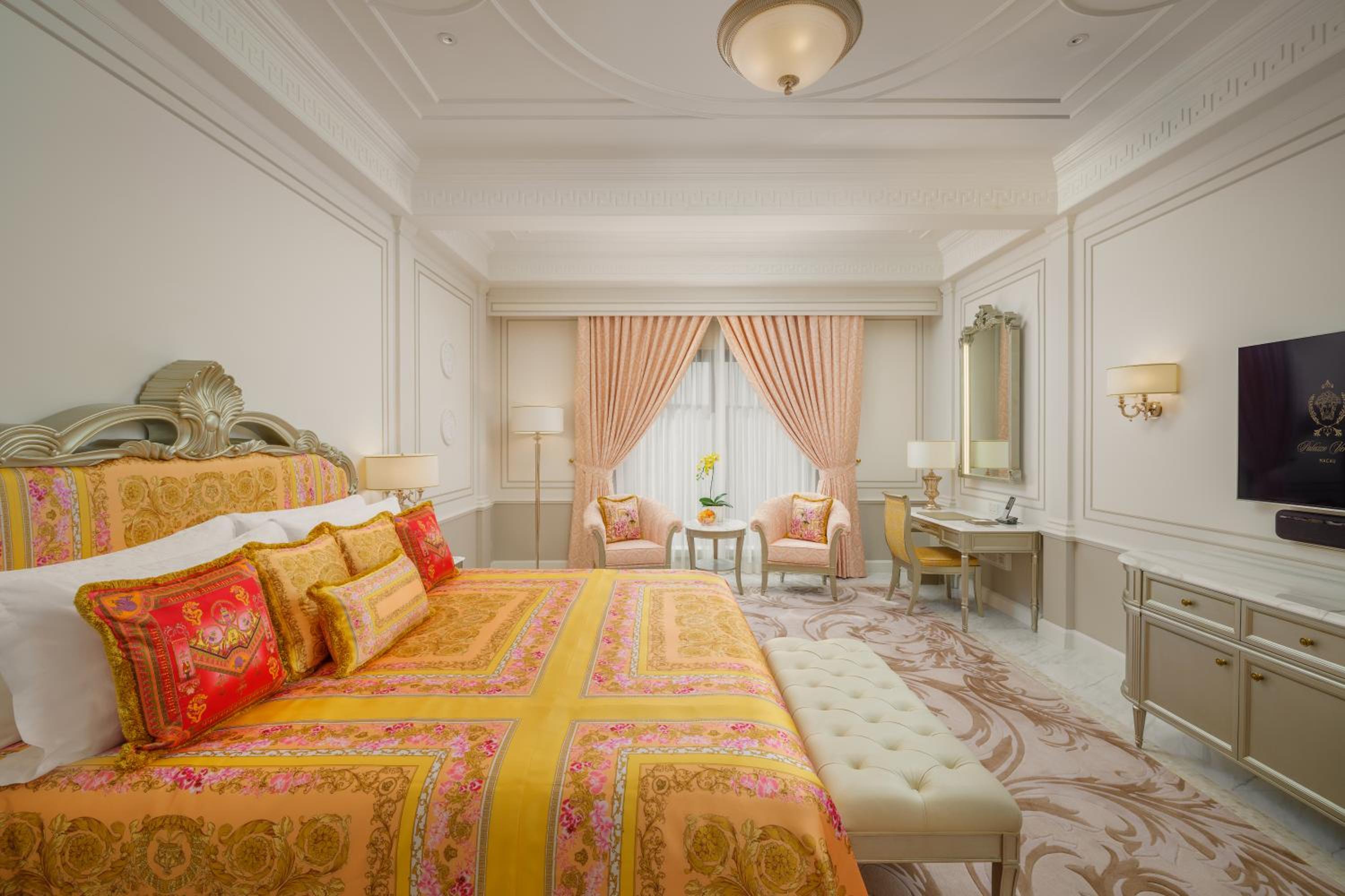 Premier Versace King