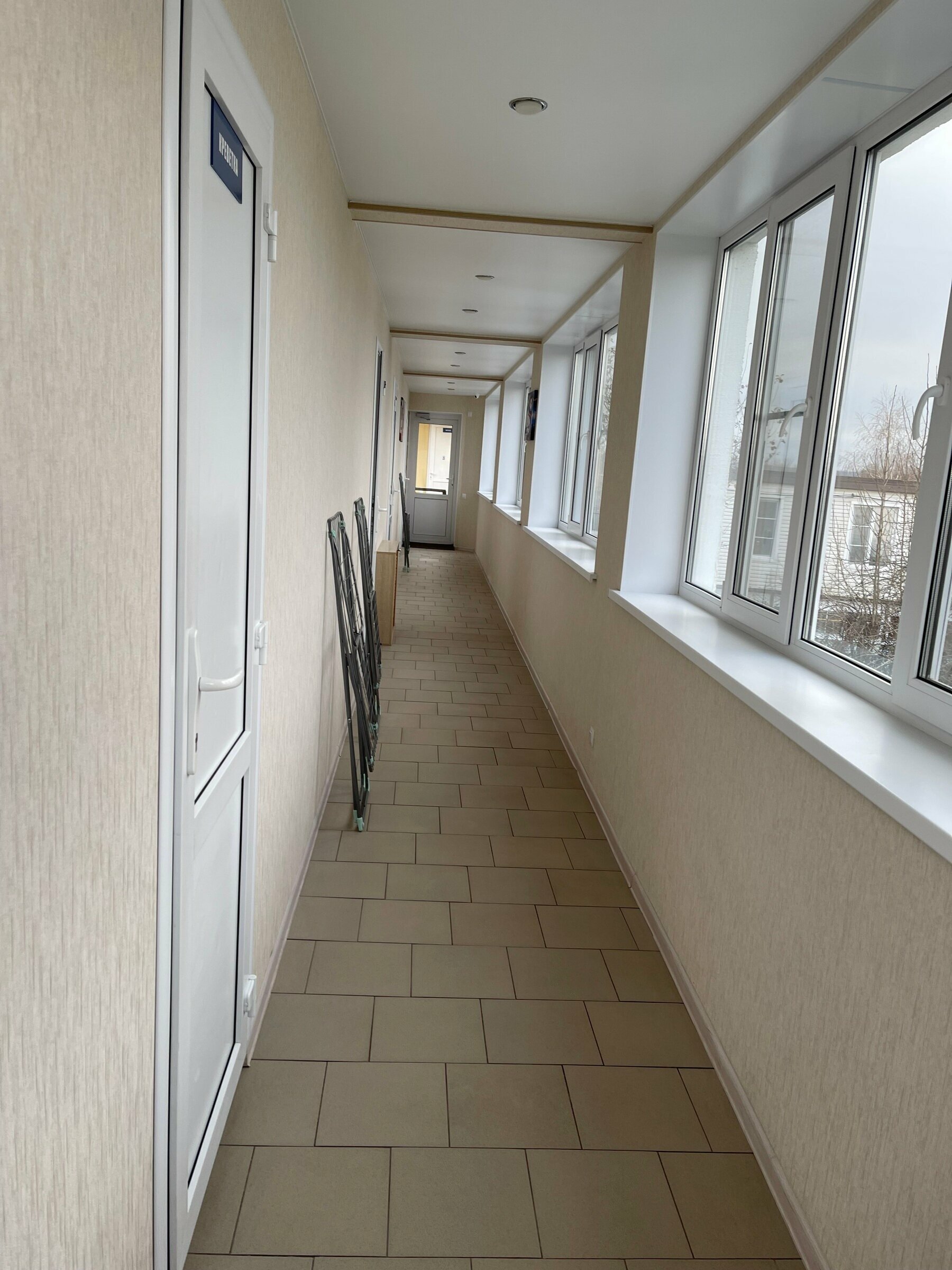 Семейный номер 1 большая кровать  и 2 стандартные