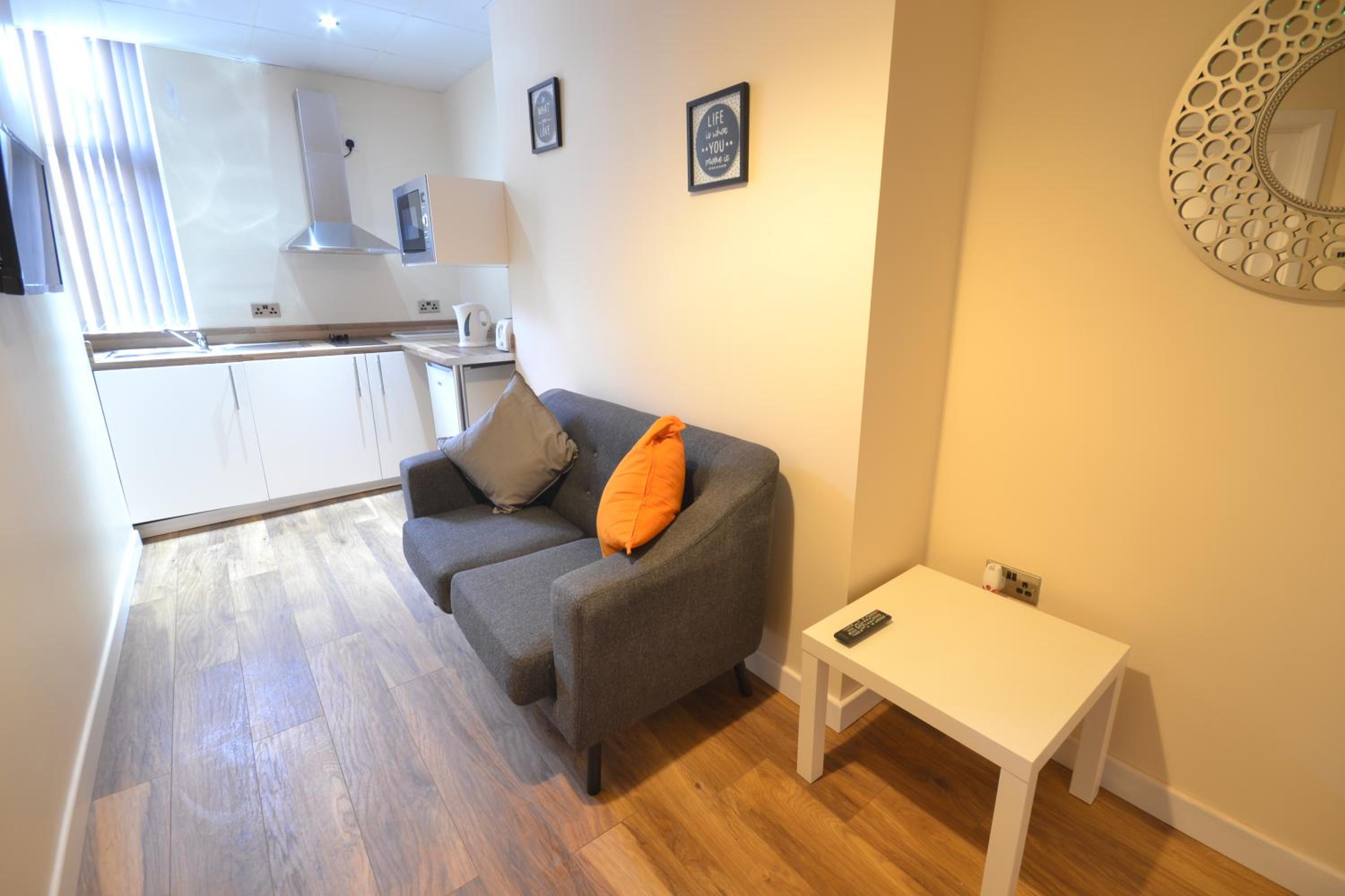One-Bedroom Apartment