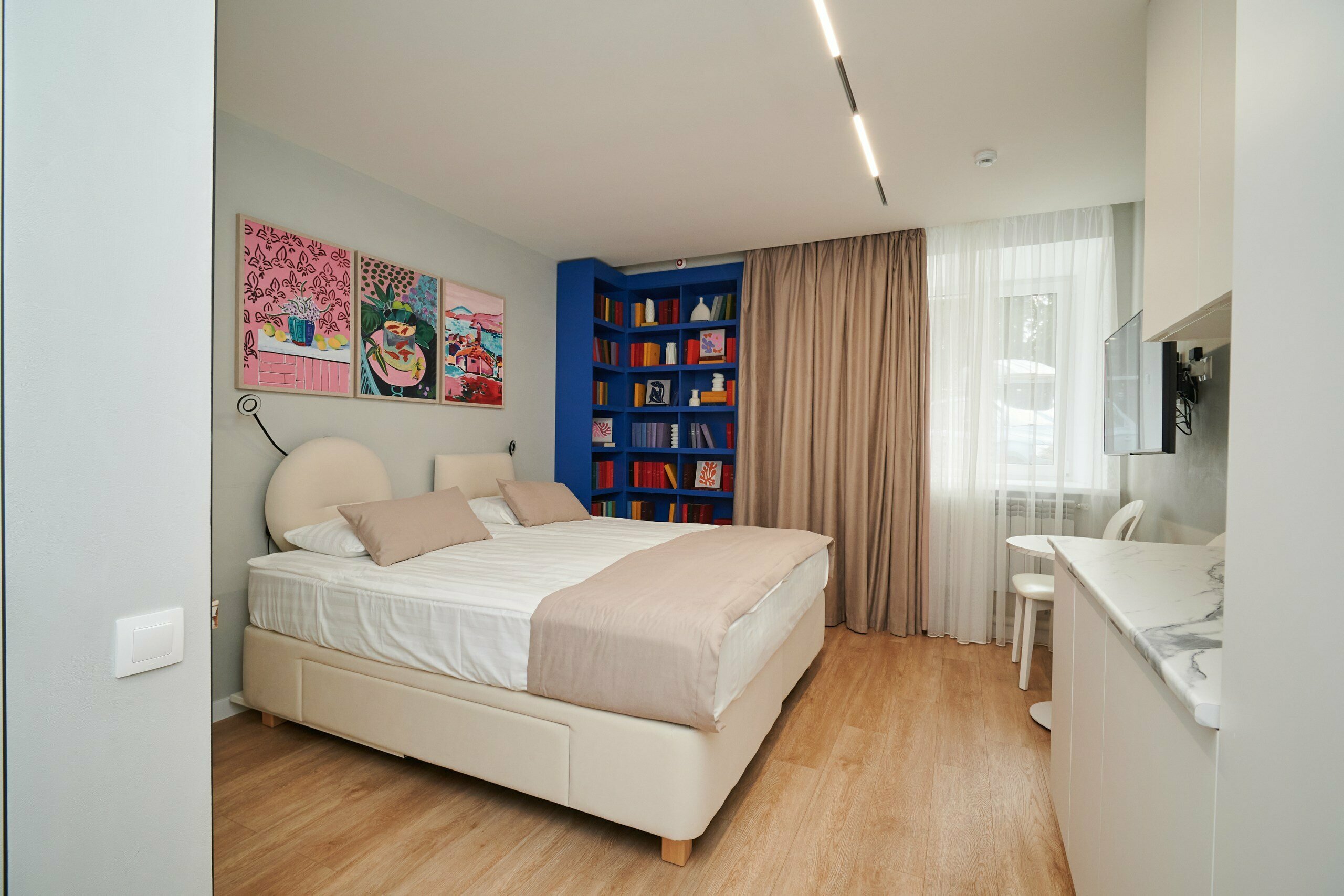 Двухместный номер  "Матисс" с видом на Казанский собор