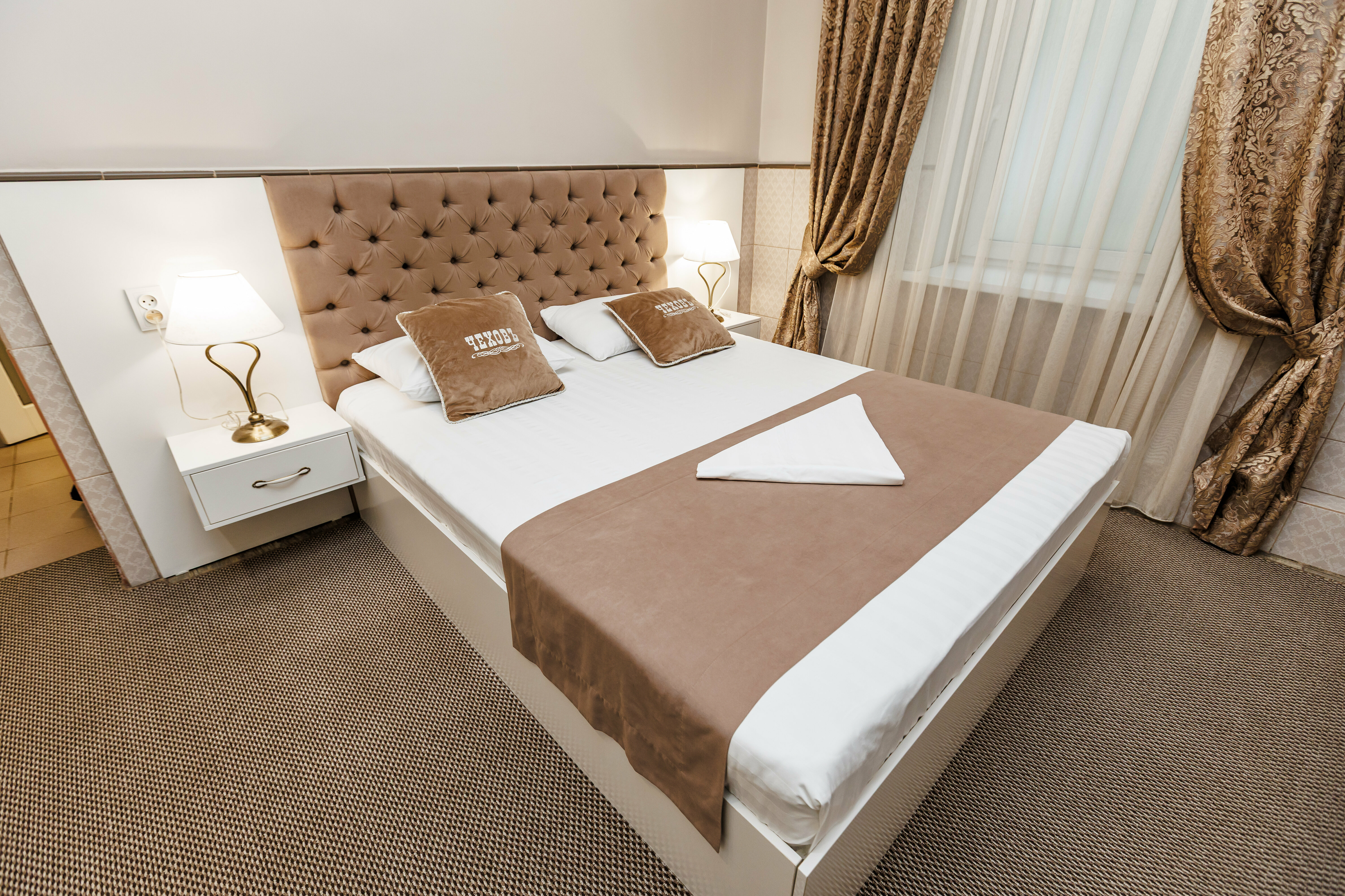 Улучшенный двухместный номер с 1 кроватью