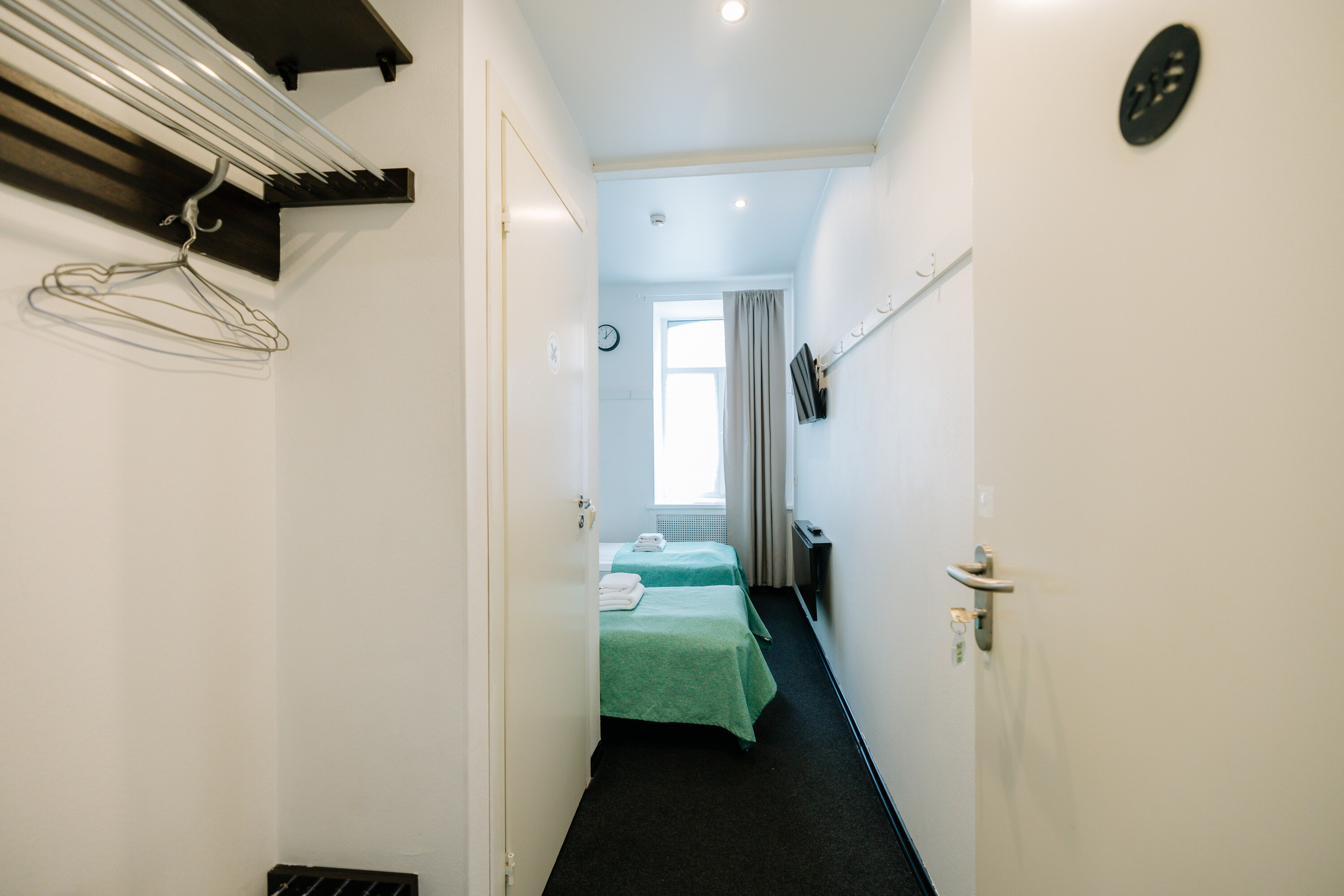 Стандартная двухместная комната с 1 большой или 2 раздельными кроватями