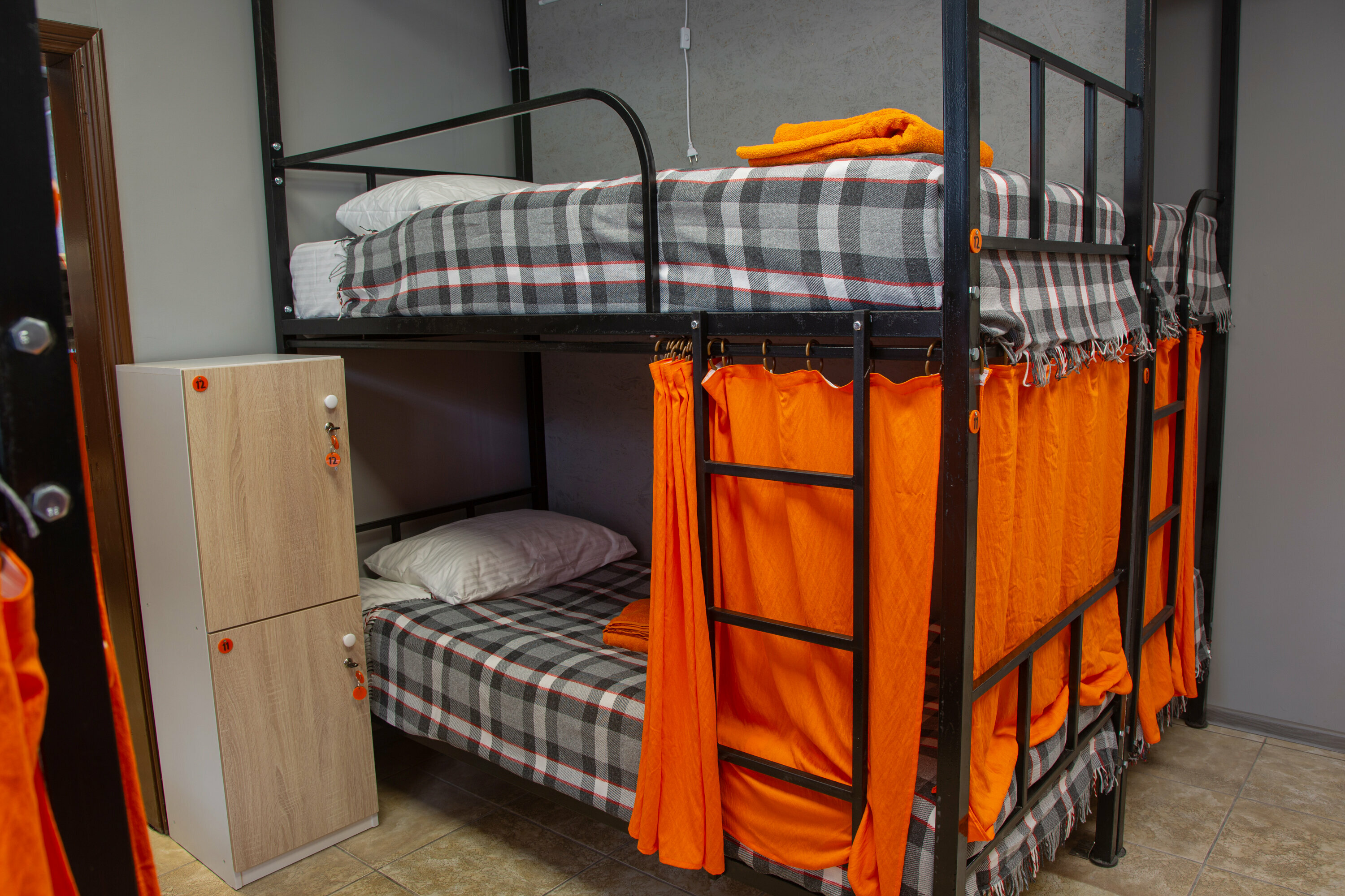 Общий номер для мужчин и женщин