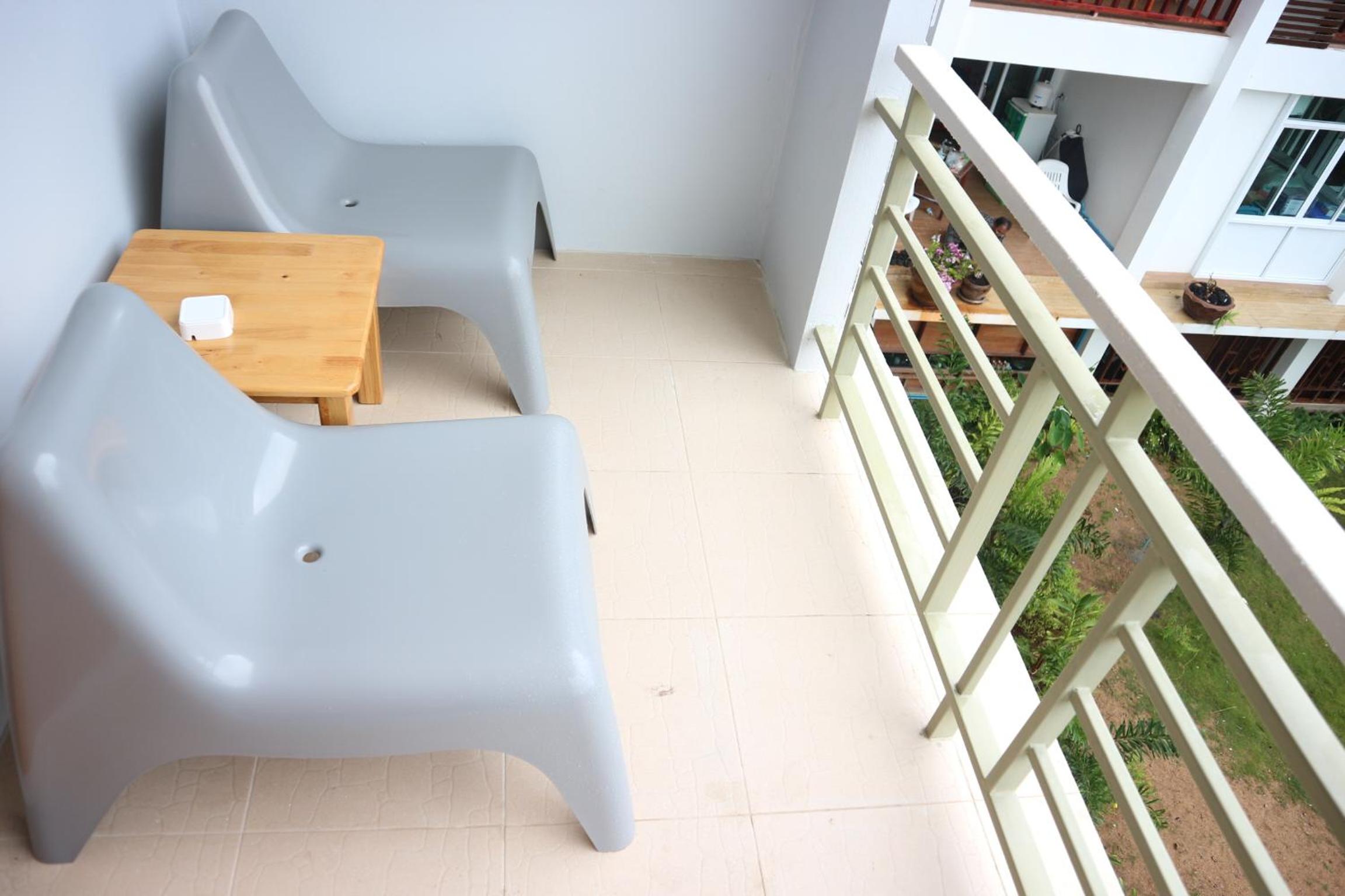 Standard Triple Room with Air Conditioning