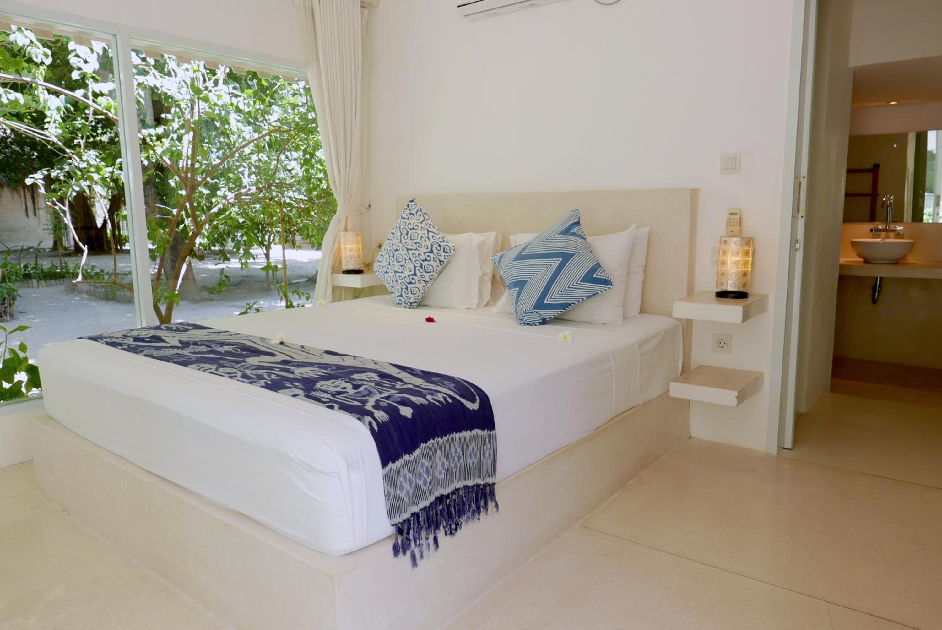 Beach Bungalow with Nature View