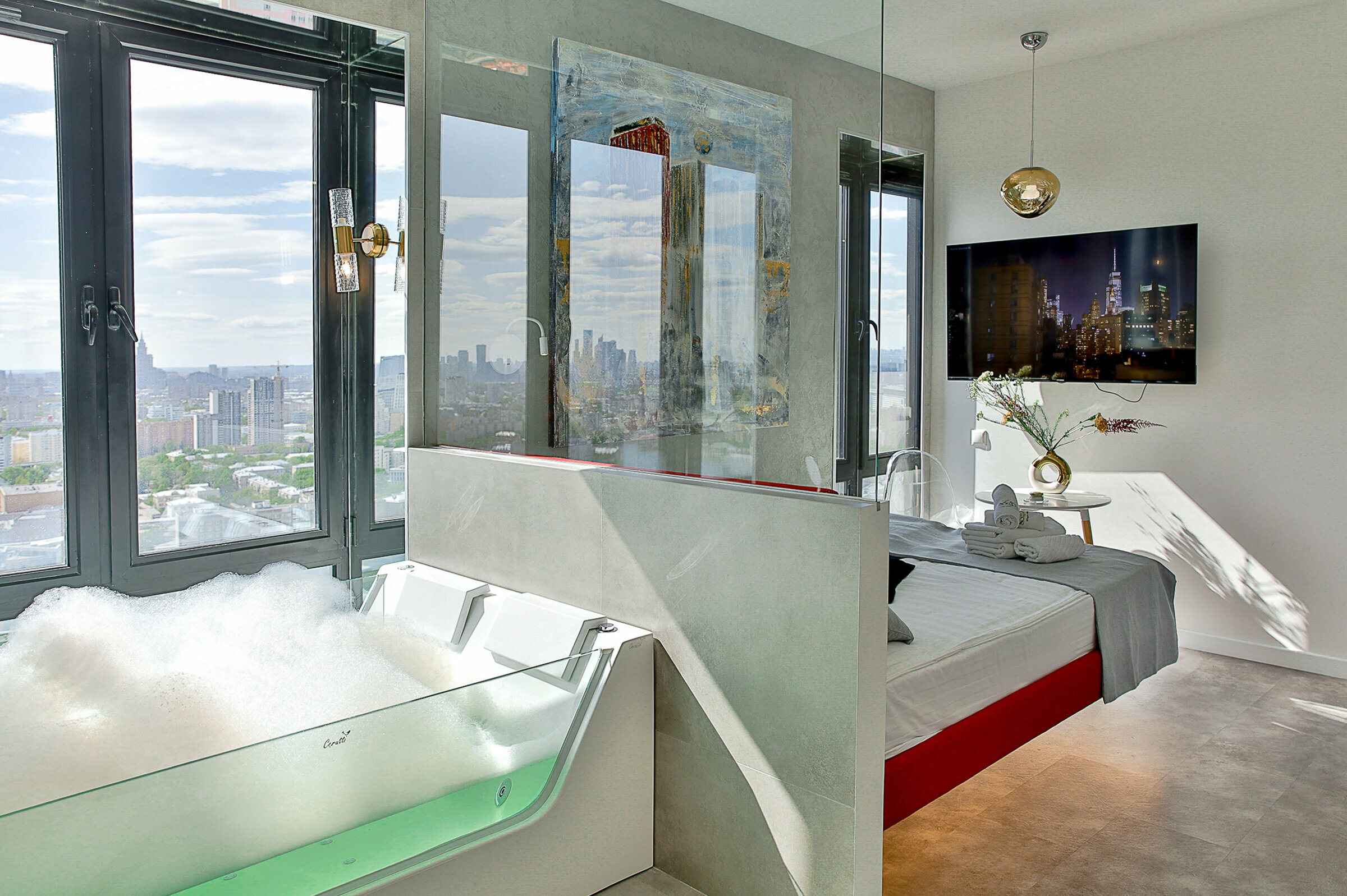 Люкс с кроватью размера "queen-size" и гидромассажной ванной