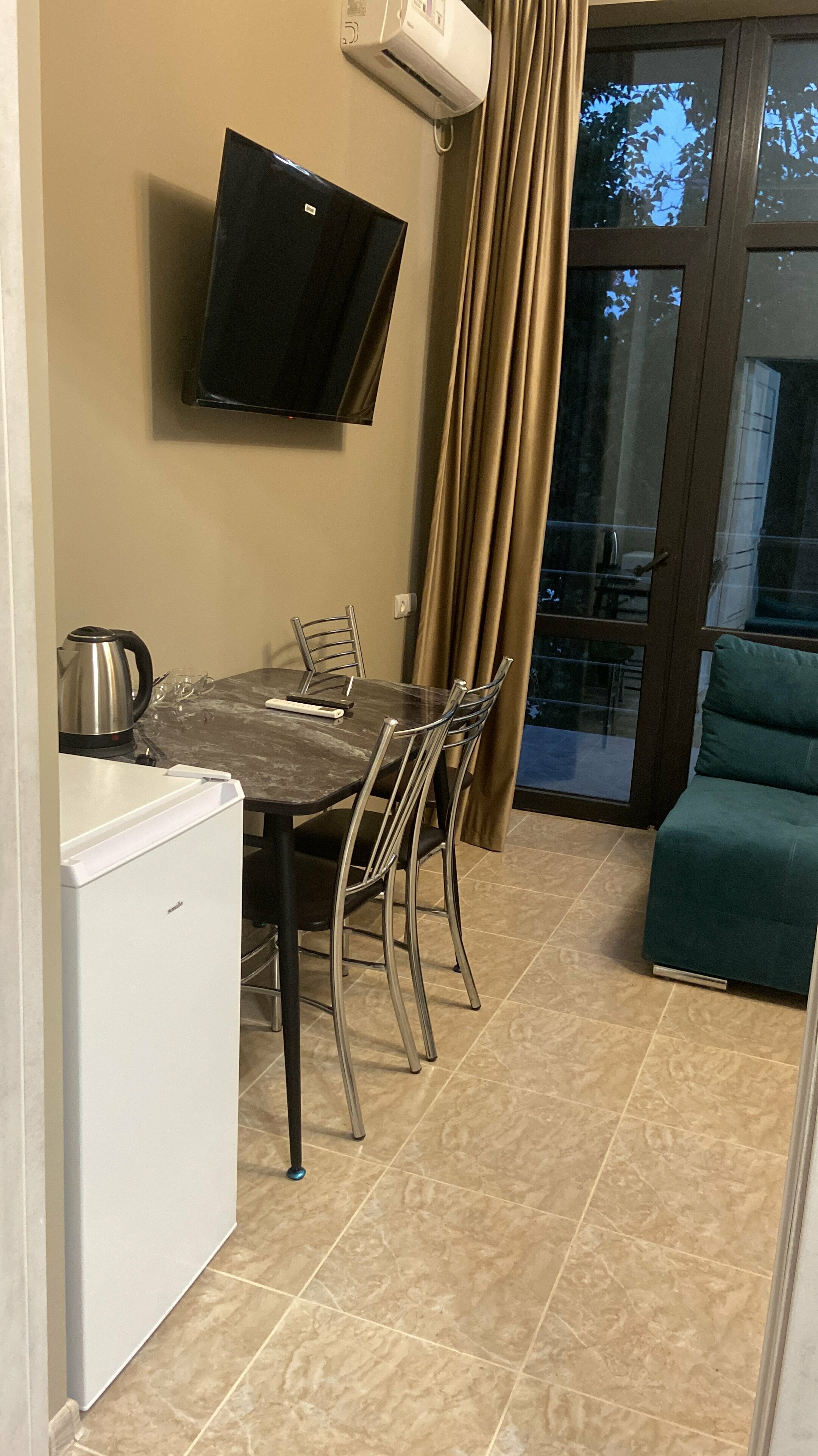 Семейный номер с балконом