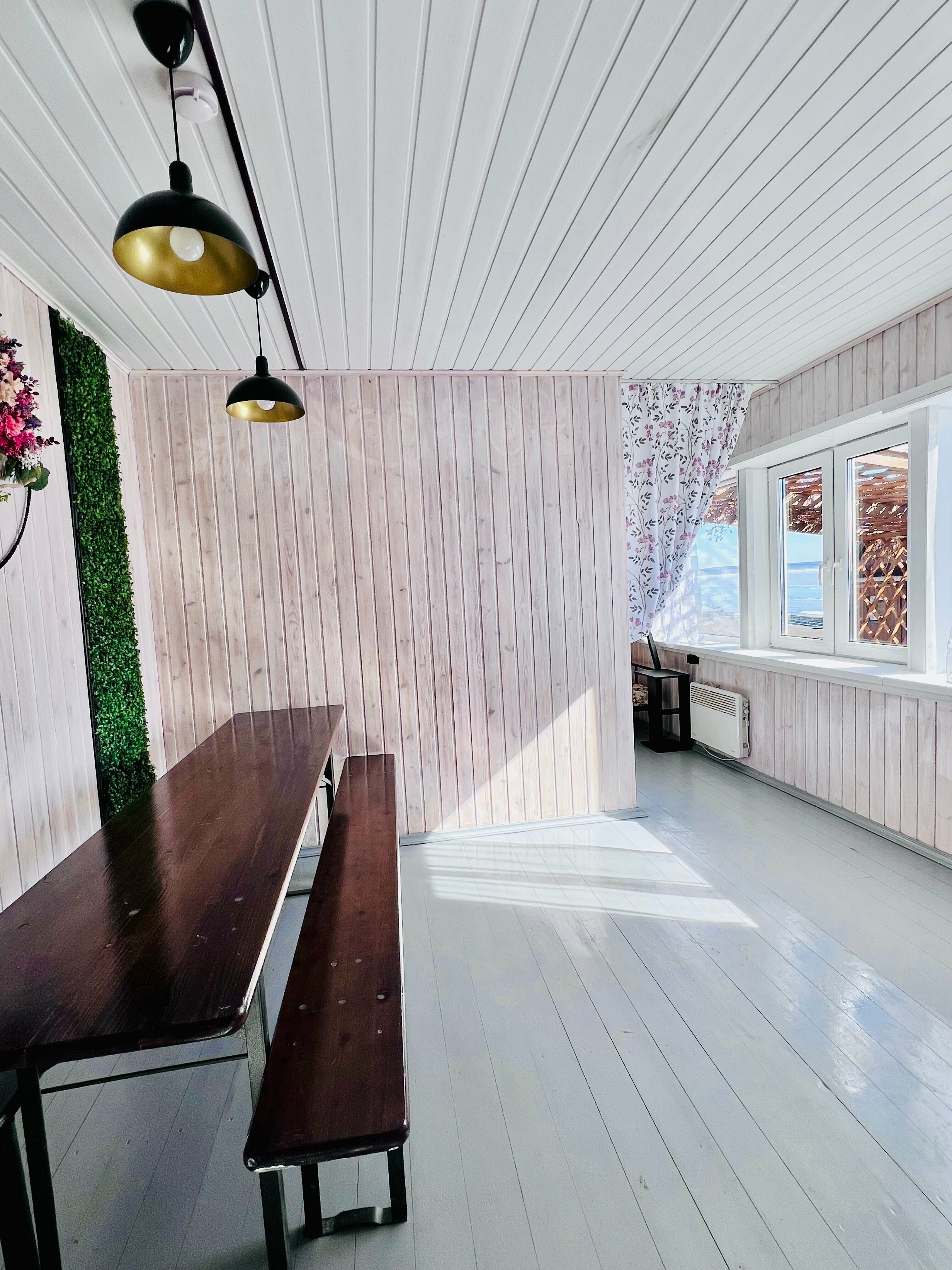 Шале с зоной кострища и беседкой