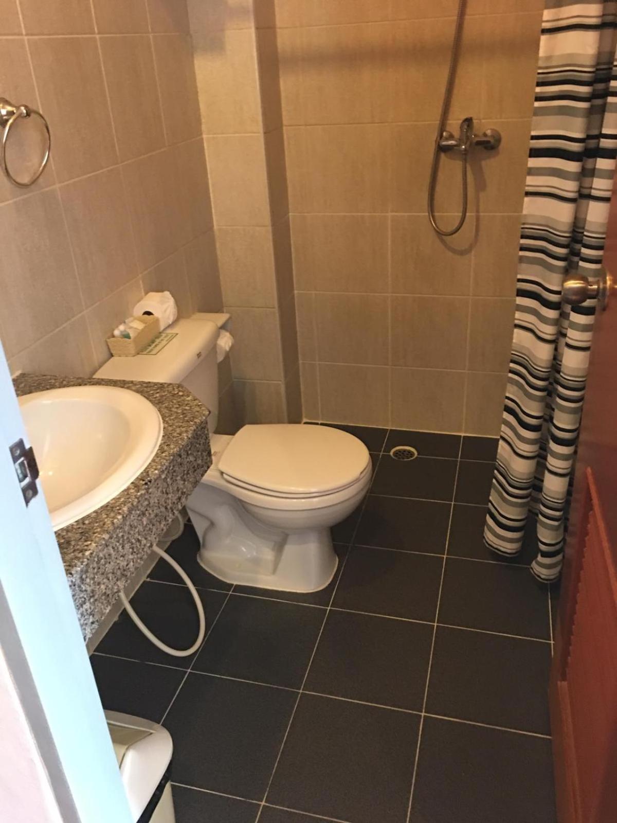 Four-Bedroom Deluxe Apartment