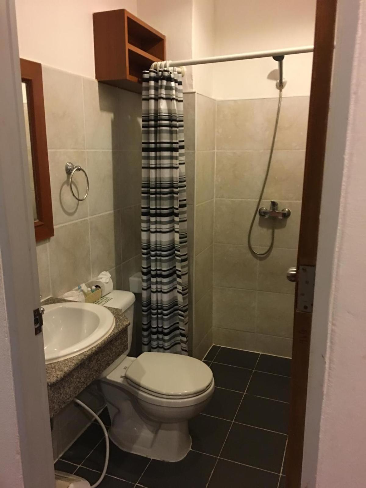 Four-Bedroom Deluxe Apartment