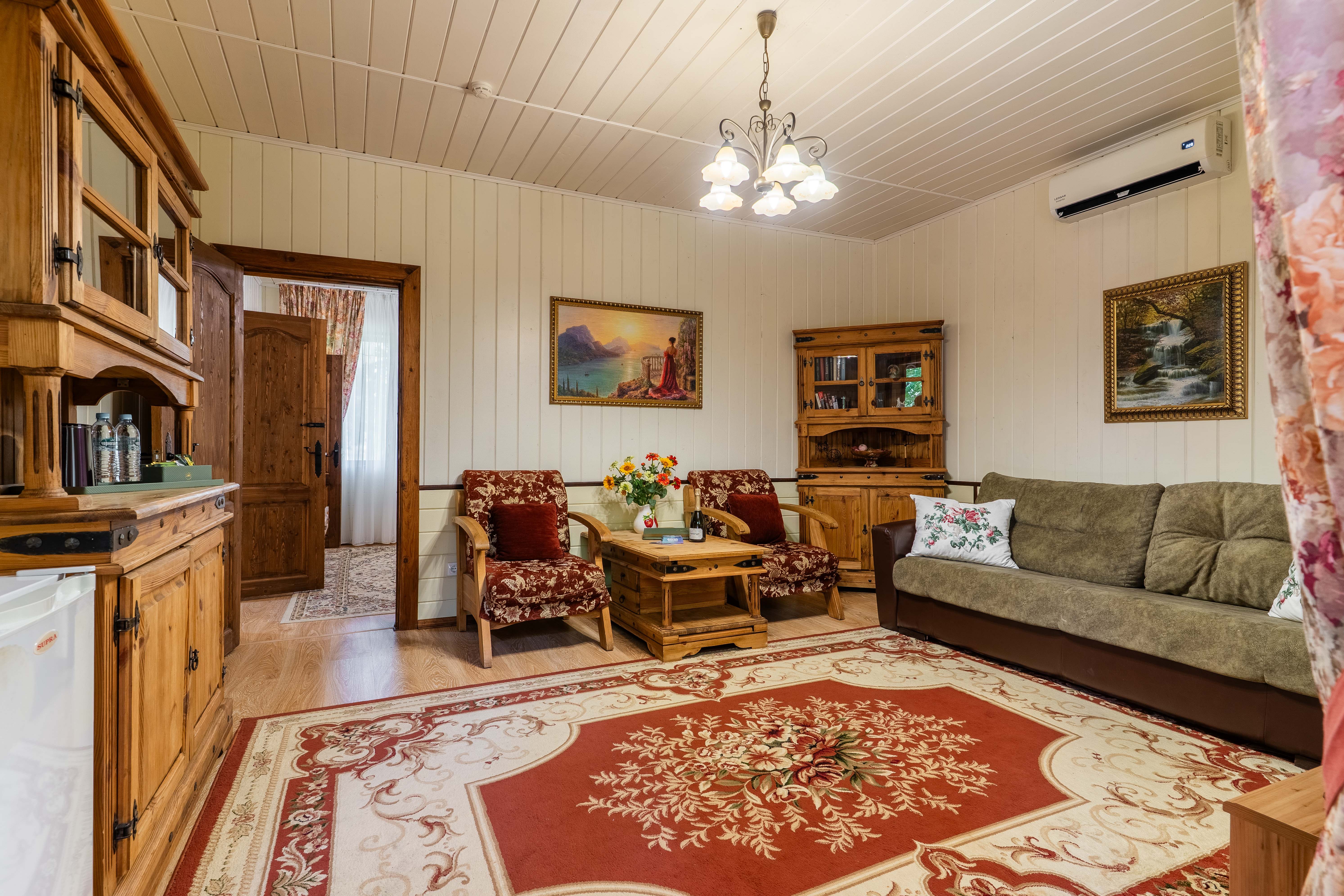 Улучшенный четырехместный номер