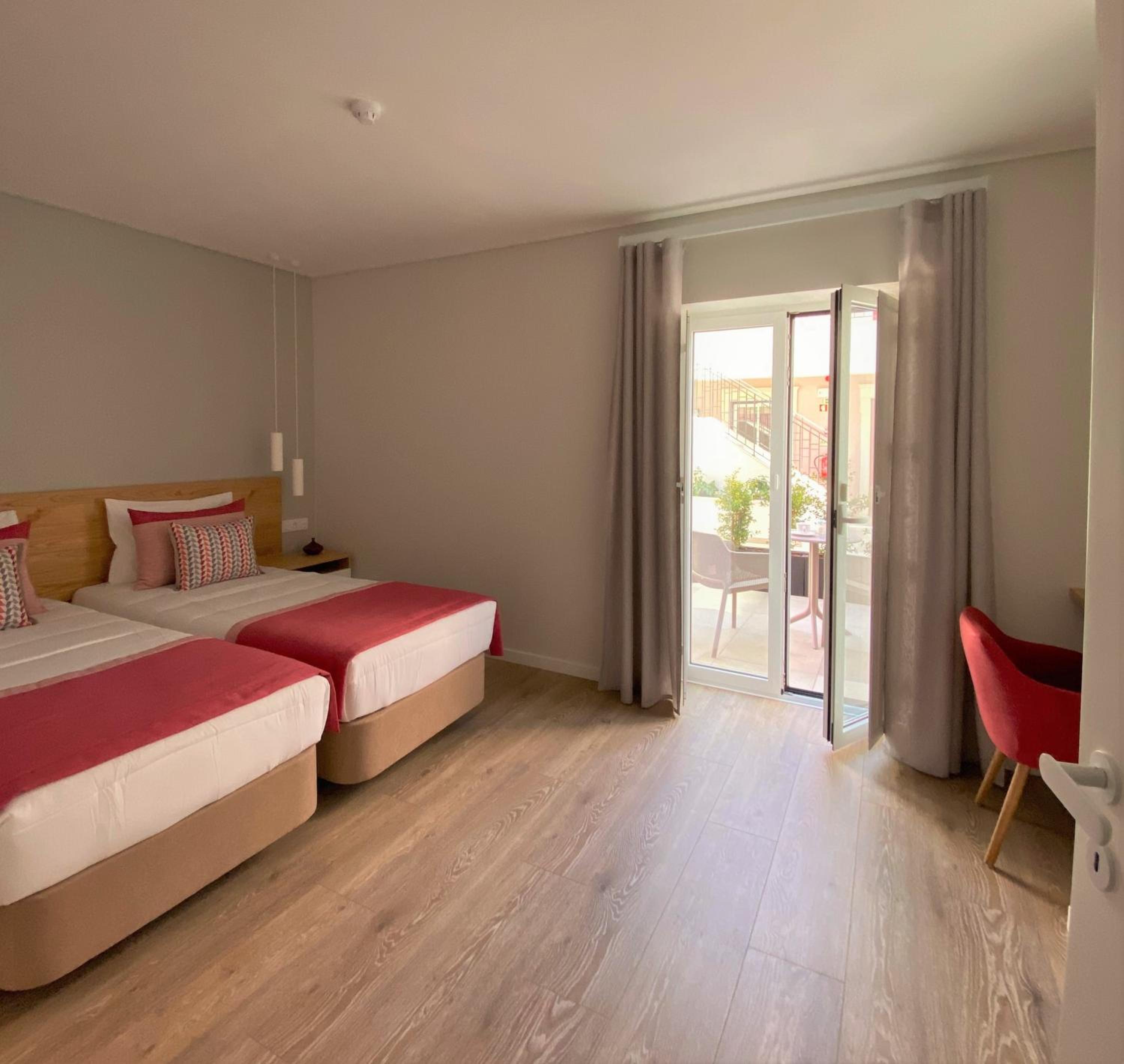 Apartment with Garden View