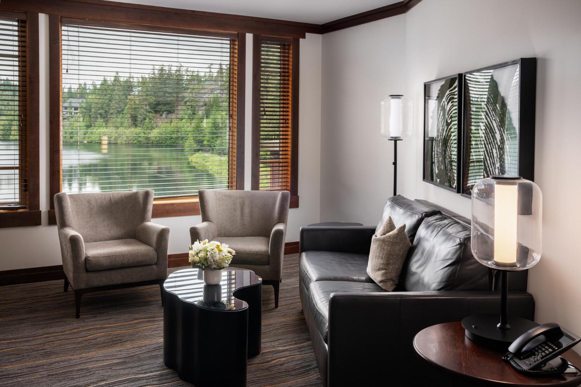 One-Bedroom Suite with Lake View