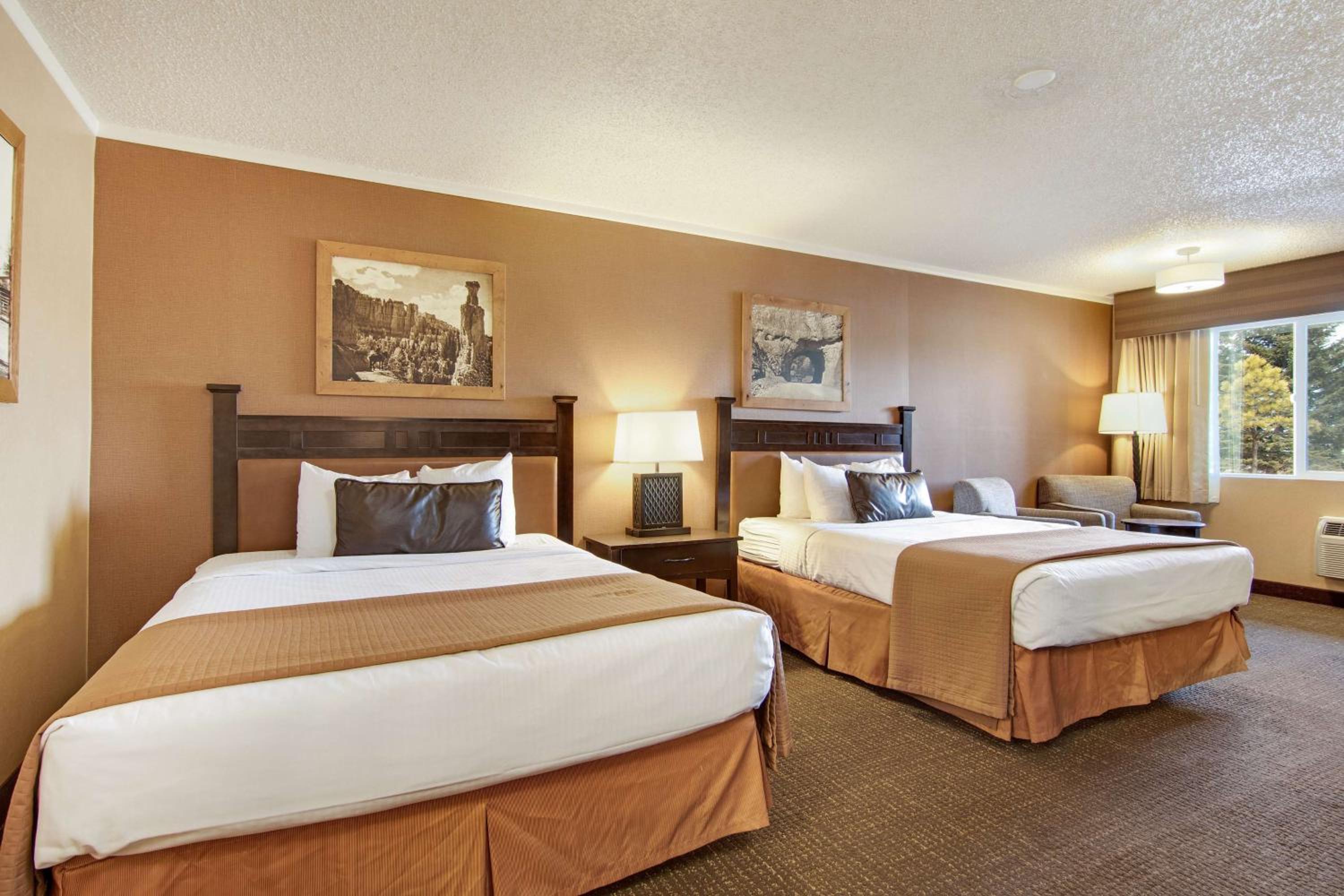 Deluxe Queen Room with Two Queen Beds - Disability Access