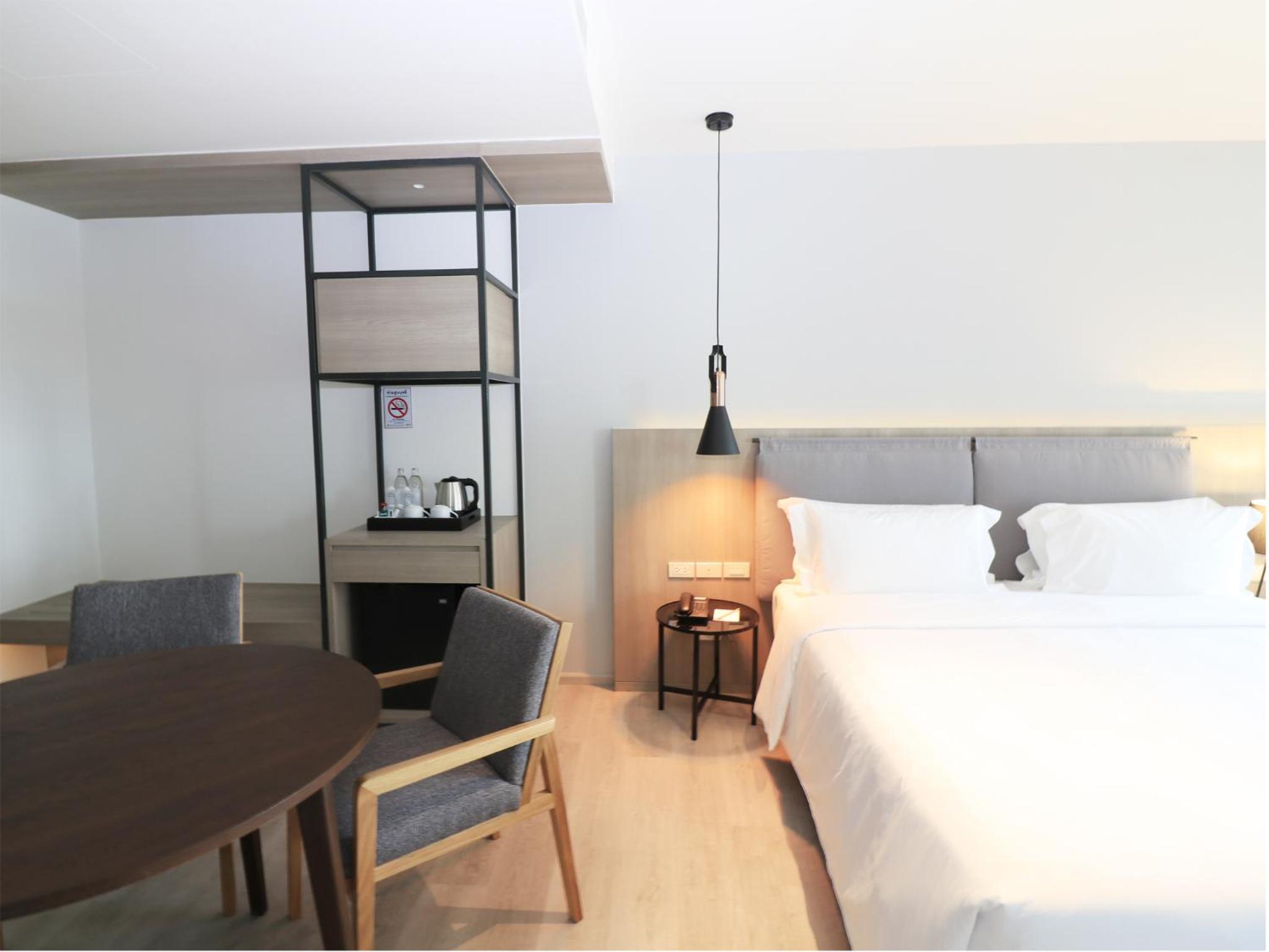 Premier Sea View Room