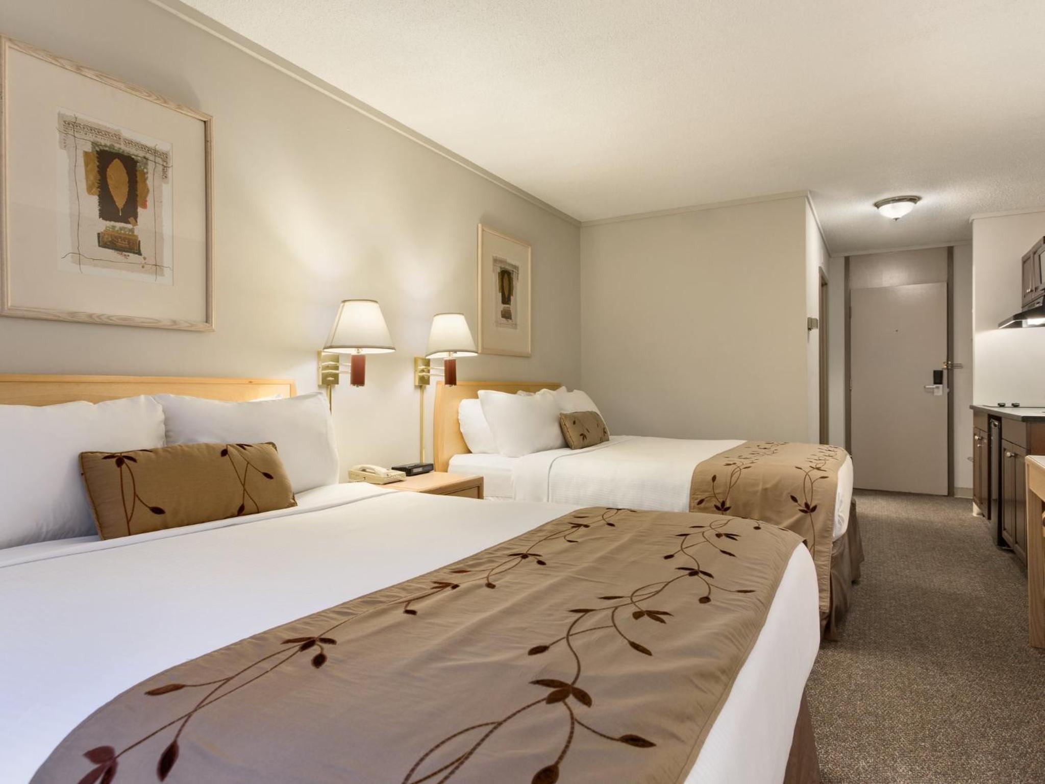 Queen Room with Two Queen Beds - Non-Smoking