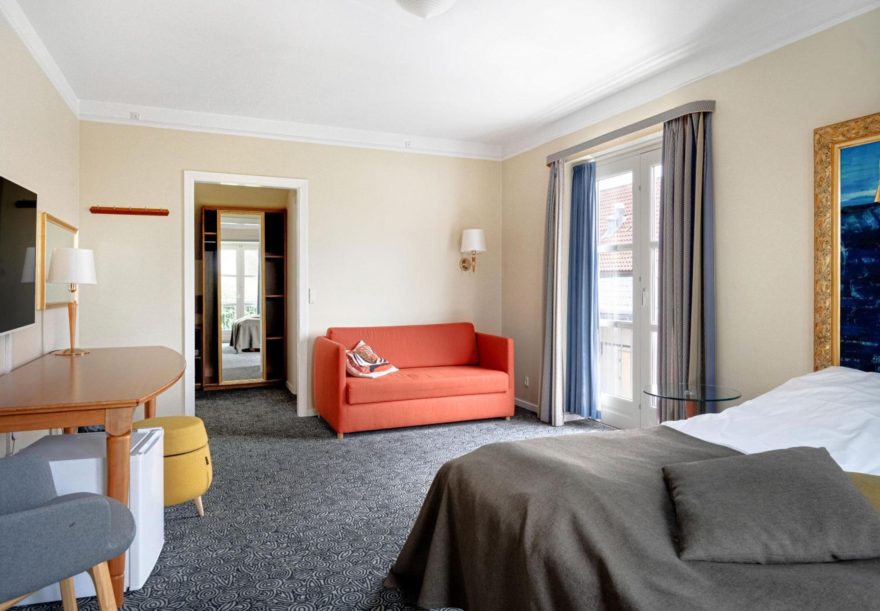 Deluxe Double Room with Shower