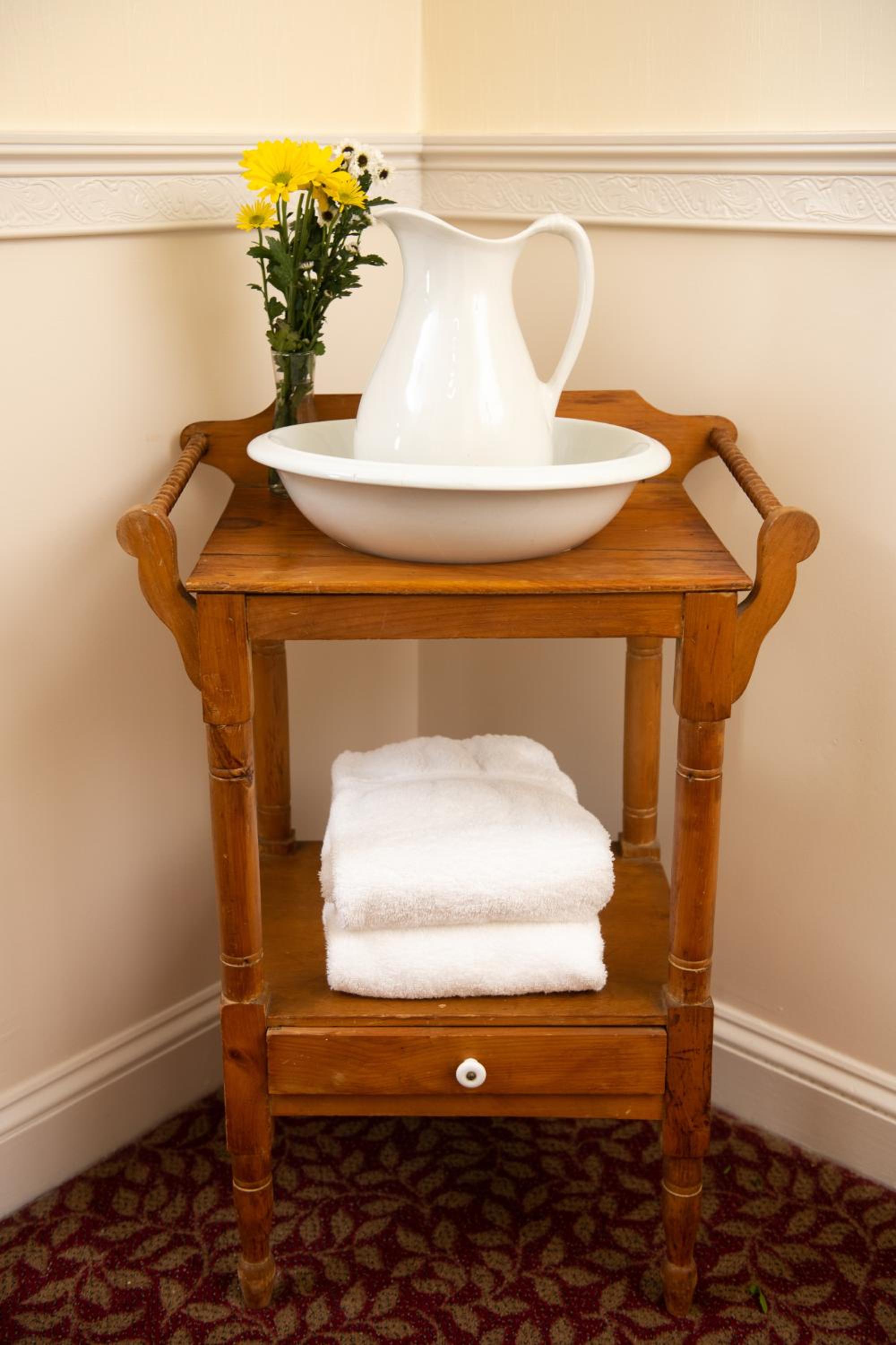 Deluxe King Room (NOT Pet Friendly)