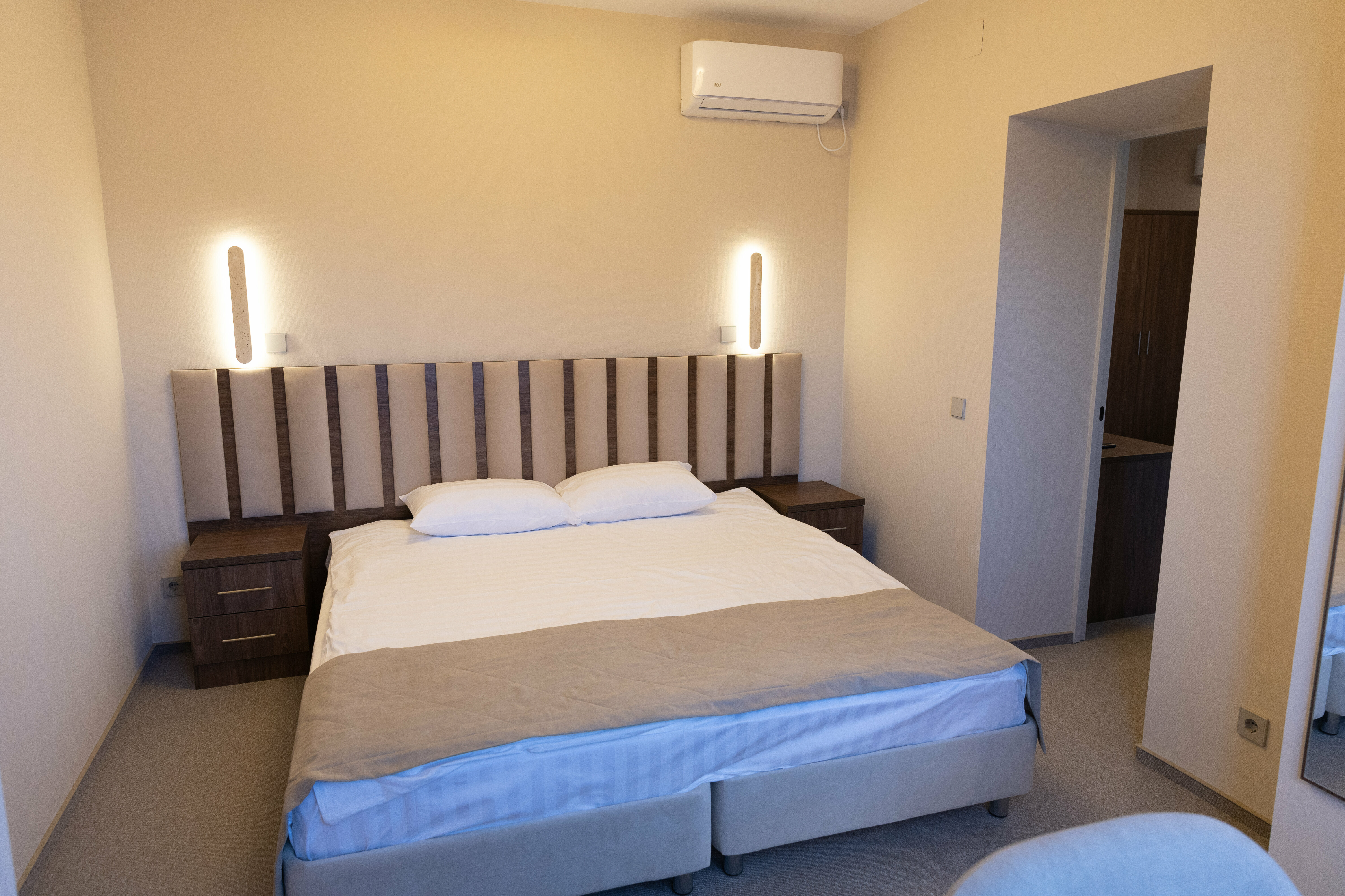 Улучшенный двухместный номер с 1 кроватью