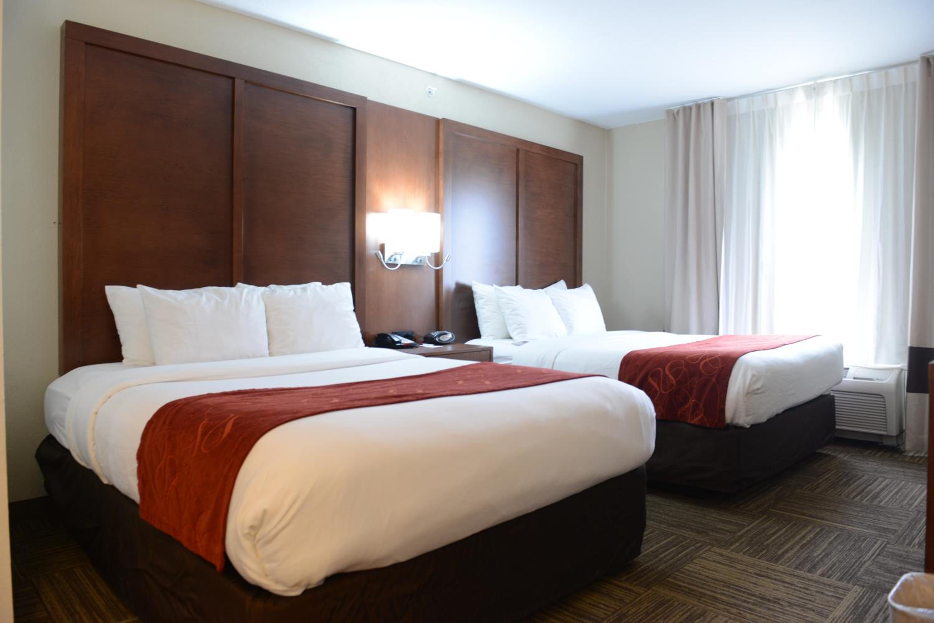 Superior Queen Suite with Two Queen Beds - Non-Smoking