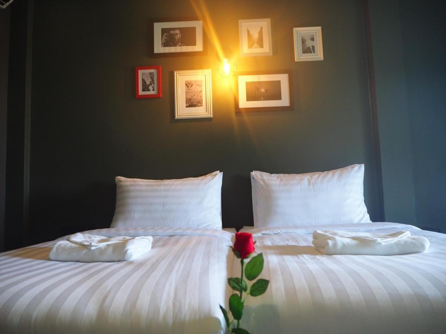 Twin Room with Private Bathroom