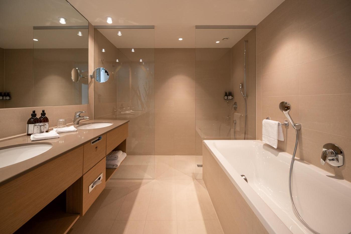 Junior Suite with Mountain View