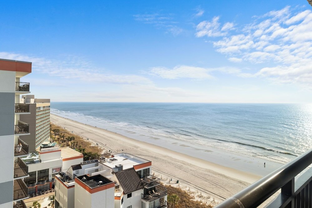 North Tower Ocean View Deluxe One Bedroom Condo