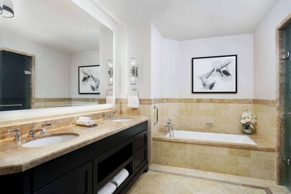 Executive Suite, 1 King Bed, Non Smoking