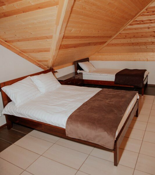 Cемейный номер с собственной ванной комнатой