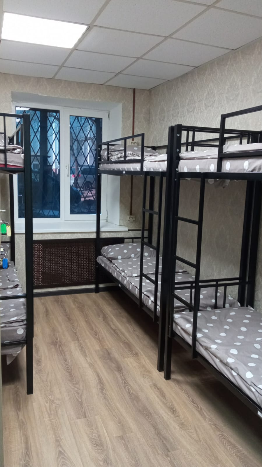 Общий 6-местный номер для мужчин и женщин