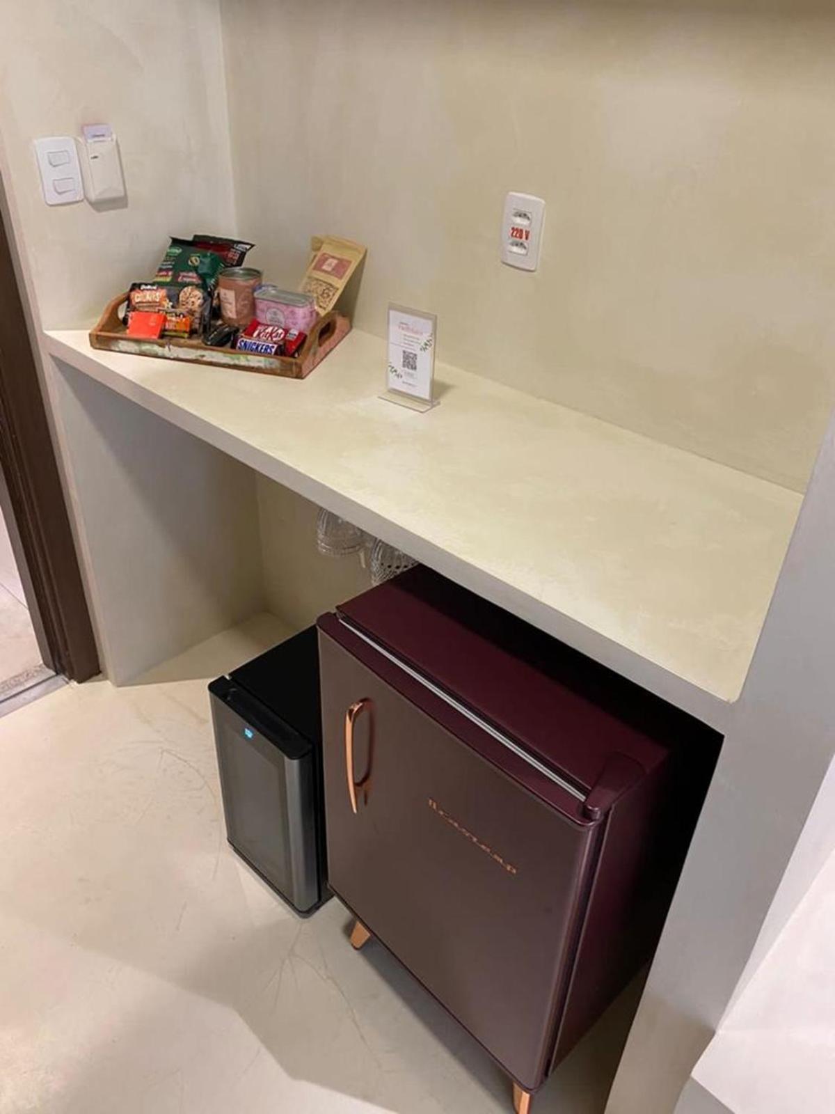 Premium Double - 1 Queen Bed