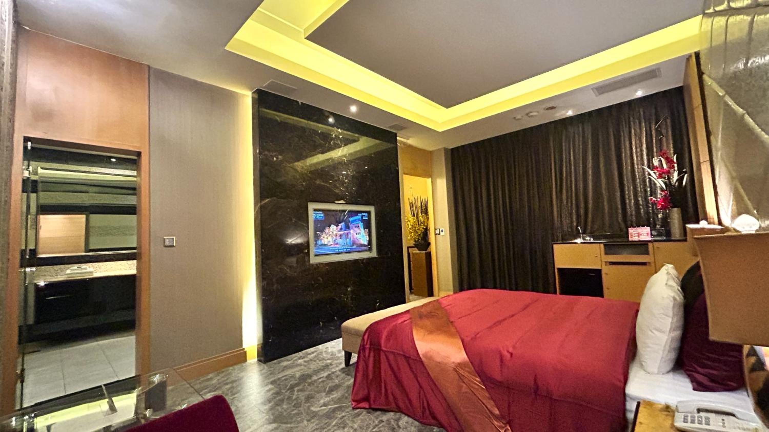 Standard Double Room (Check-in After 16:00)