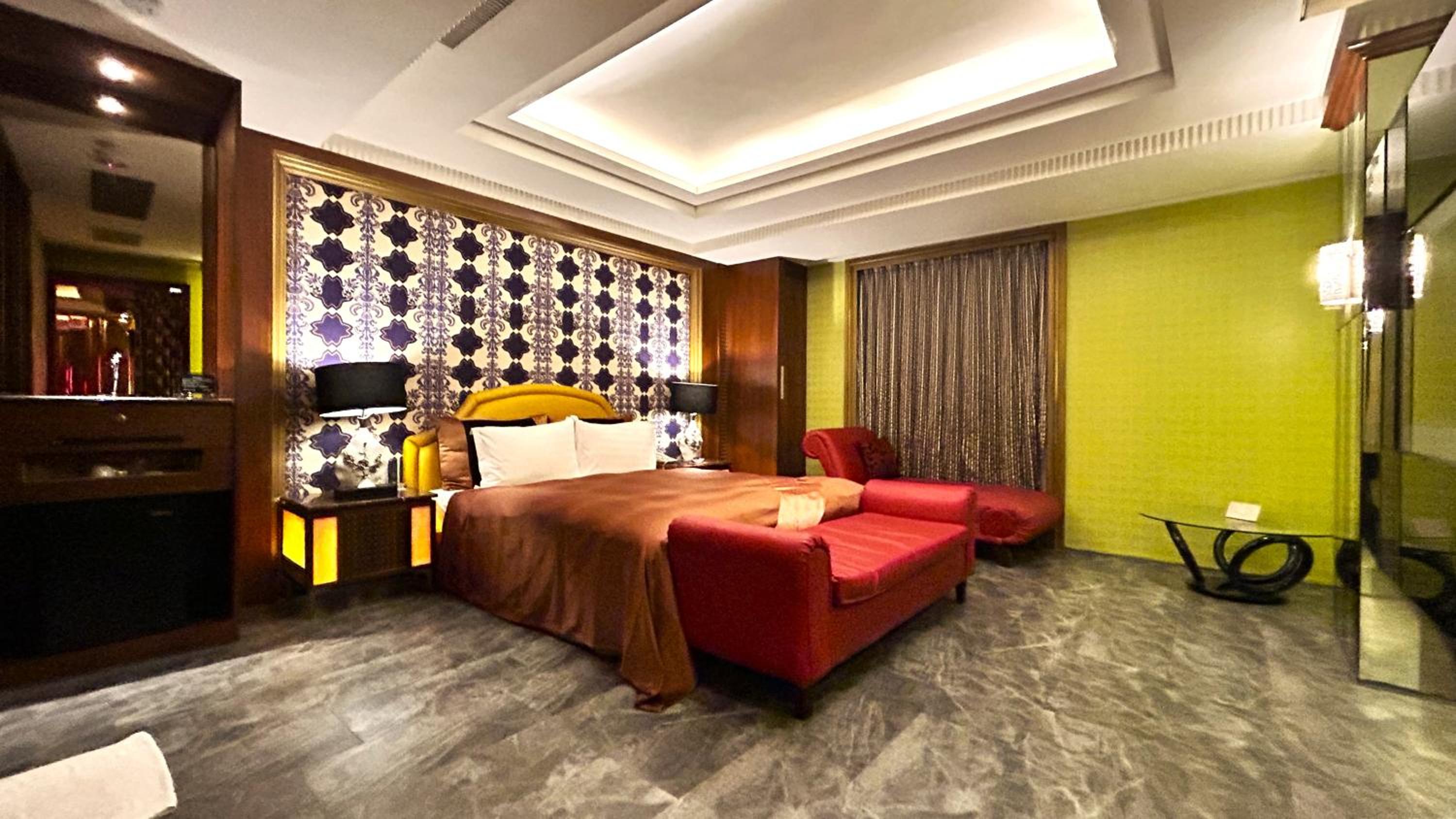 Deluxe Double Room (Check-in after 17:00)