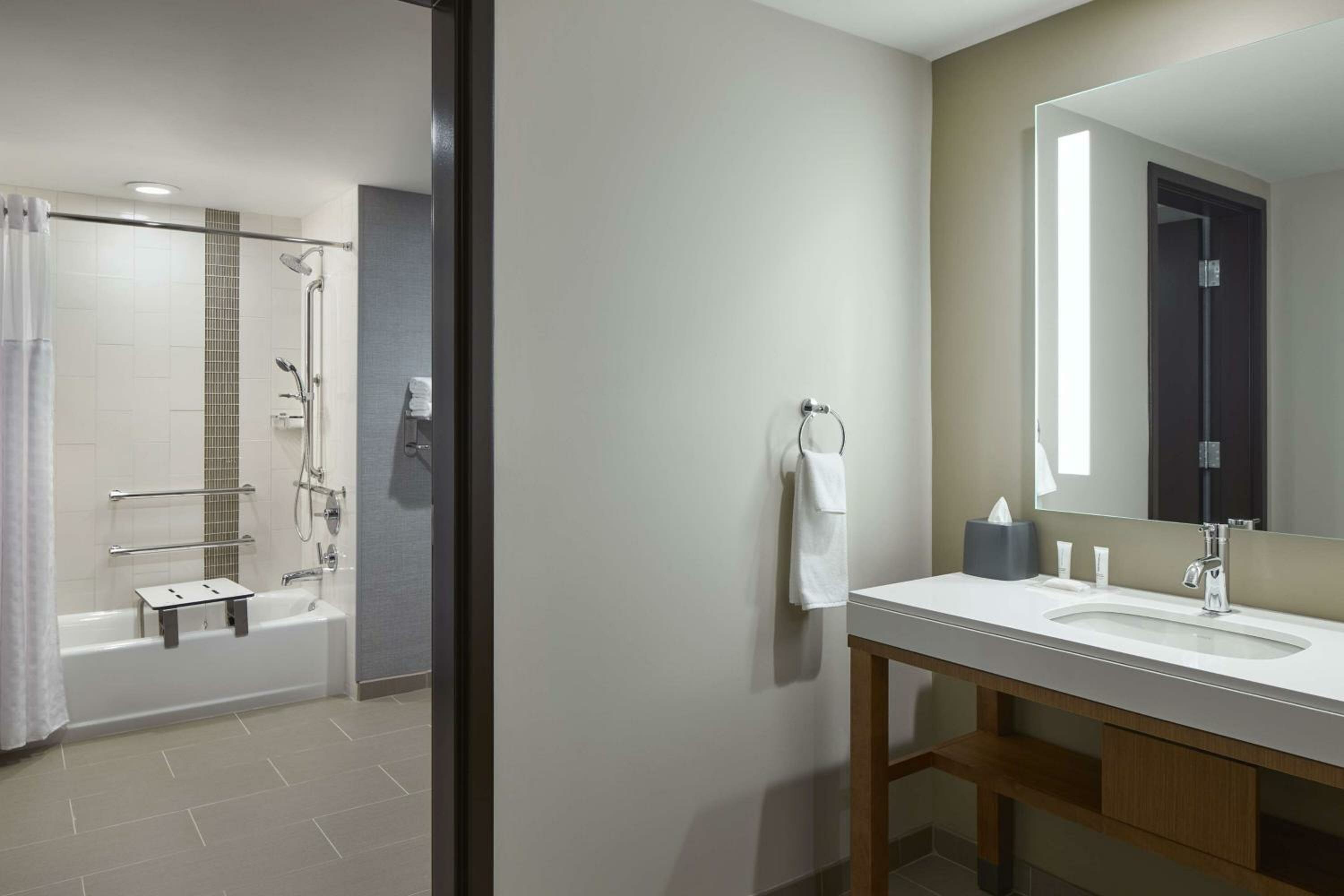 Queen Room with Two Queen Beds with Sofa Bed and Tub - Disability Access