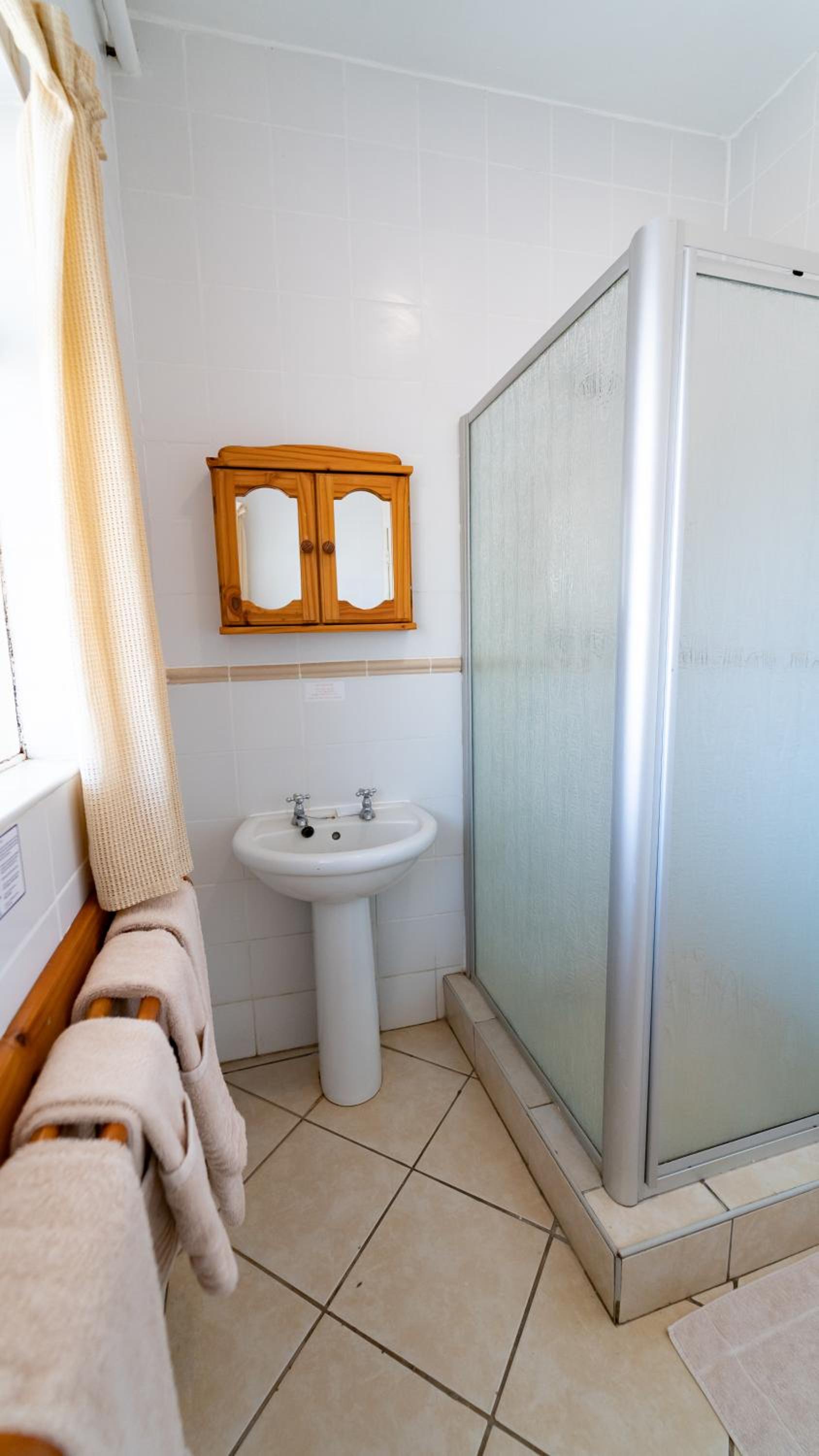 One Open Plan 4 Sleeper Chalet