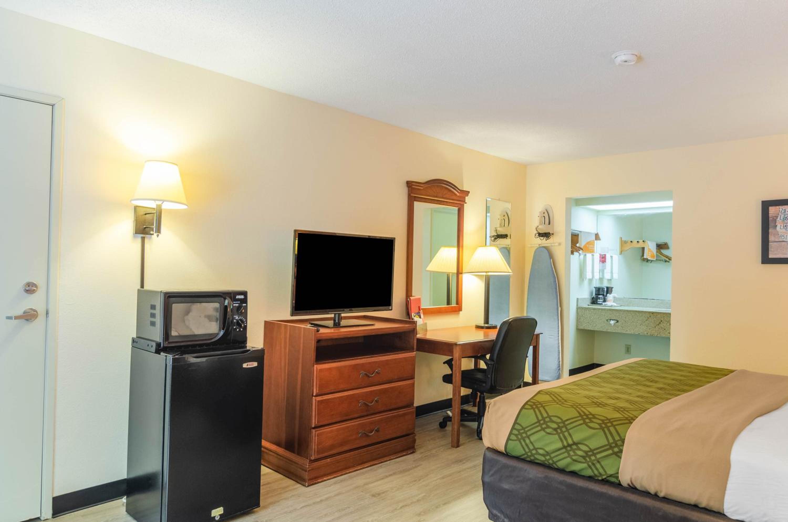 King Room - Non-Smoking