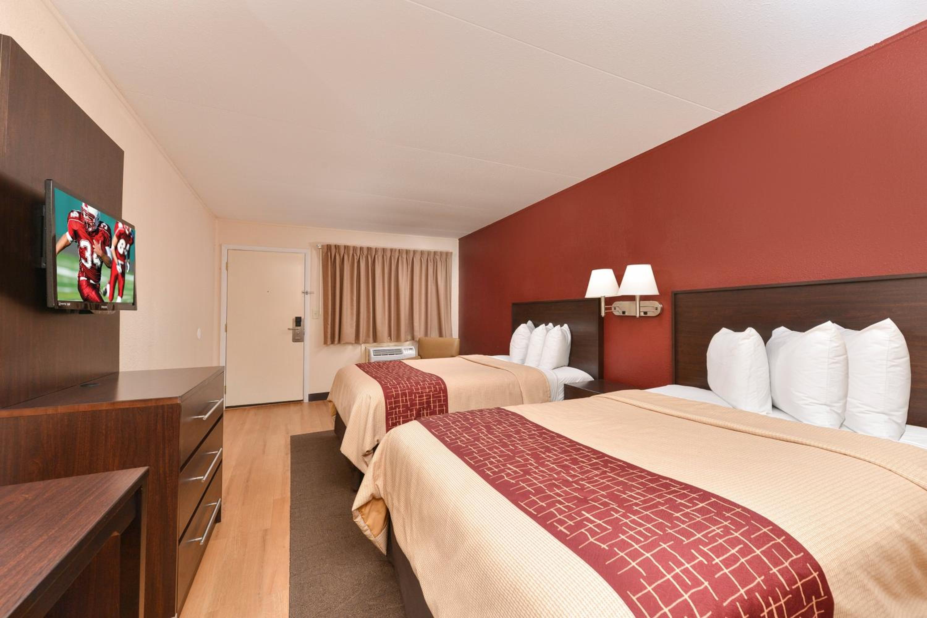 Deluxe Double Room with Two Double Beds Smoke-Free