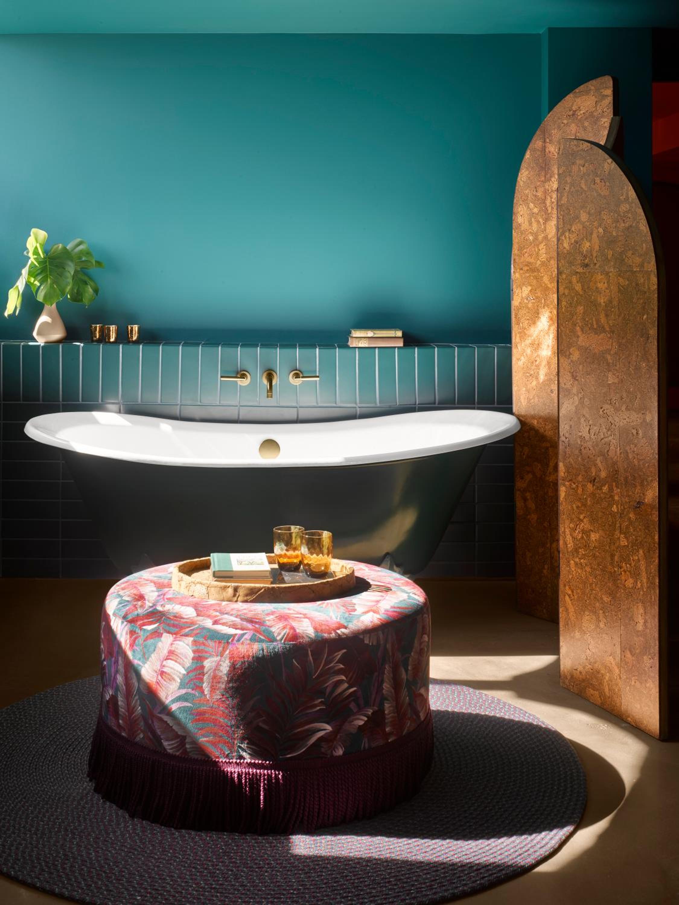 Studio with Spa Bath